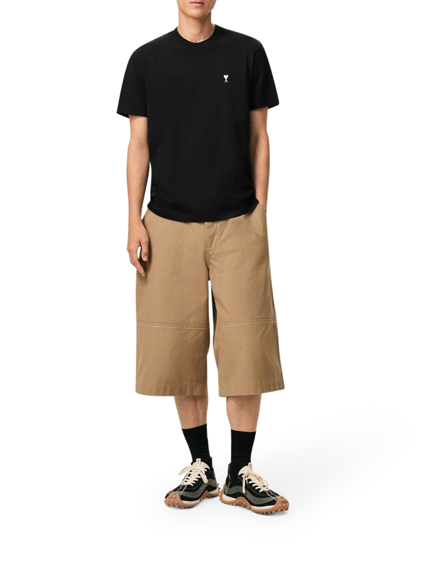 [Ami Paris] T-shirts Short Sleeve FW26 HTS346724045 NOIR BLANC CREME