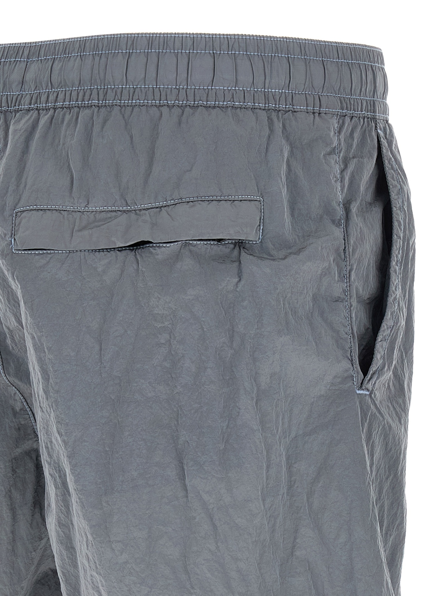 [Stone Island] Swim Pants FW26 L2S15B100004S0043V0049