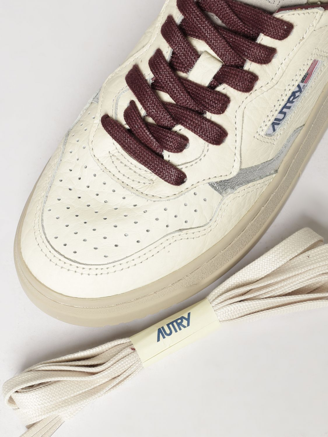 [AUTRY] Sneakers FW26 AULW NE19