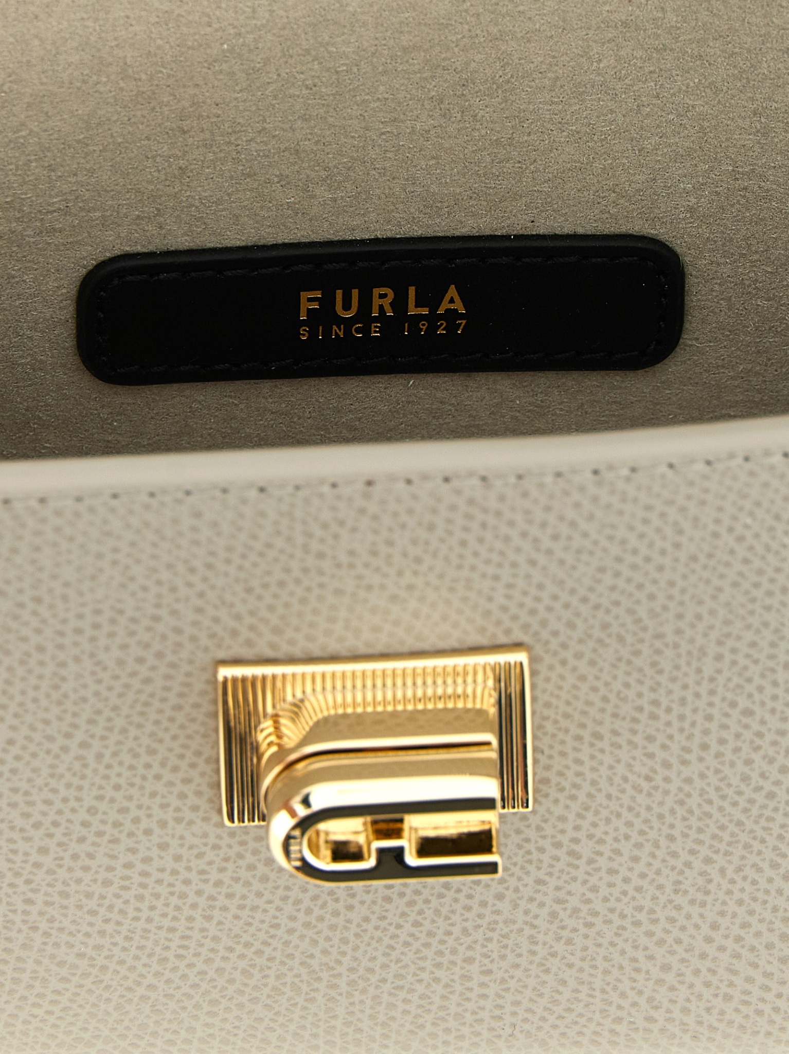 [Furla] Cross body bag FW26 WE00265ARE0004897S