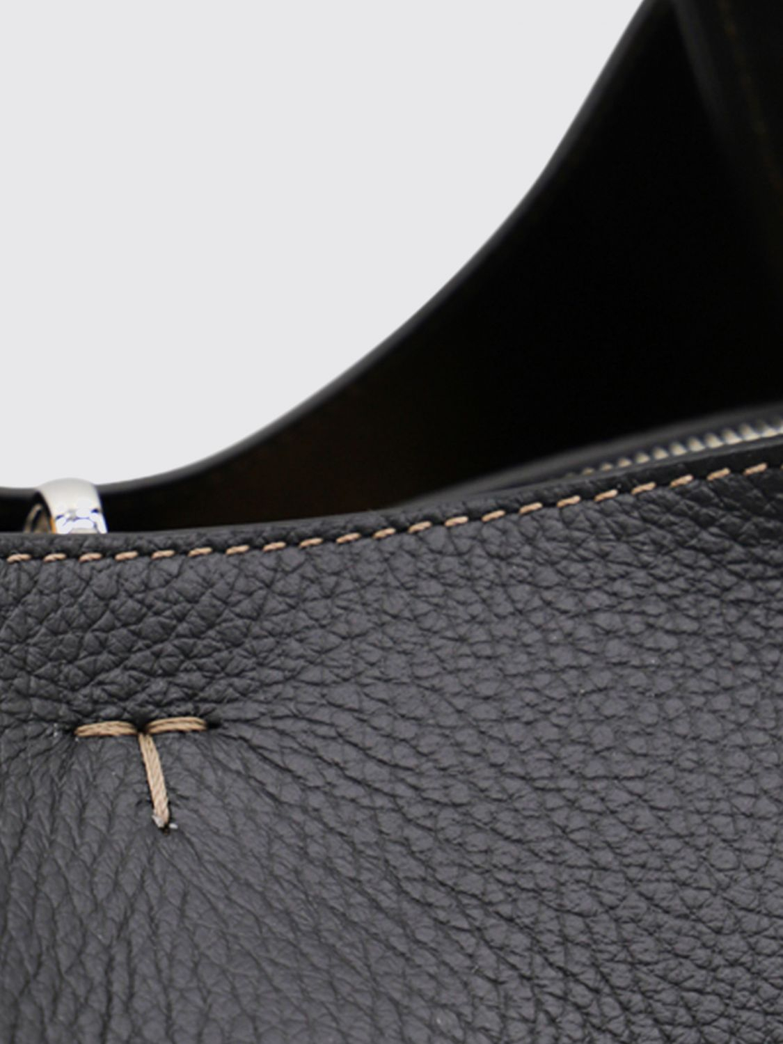[Tod's] Shoulder bag FW26 XBWAPAF9300QRI B999