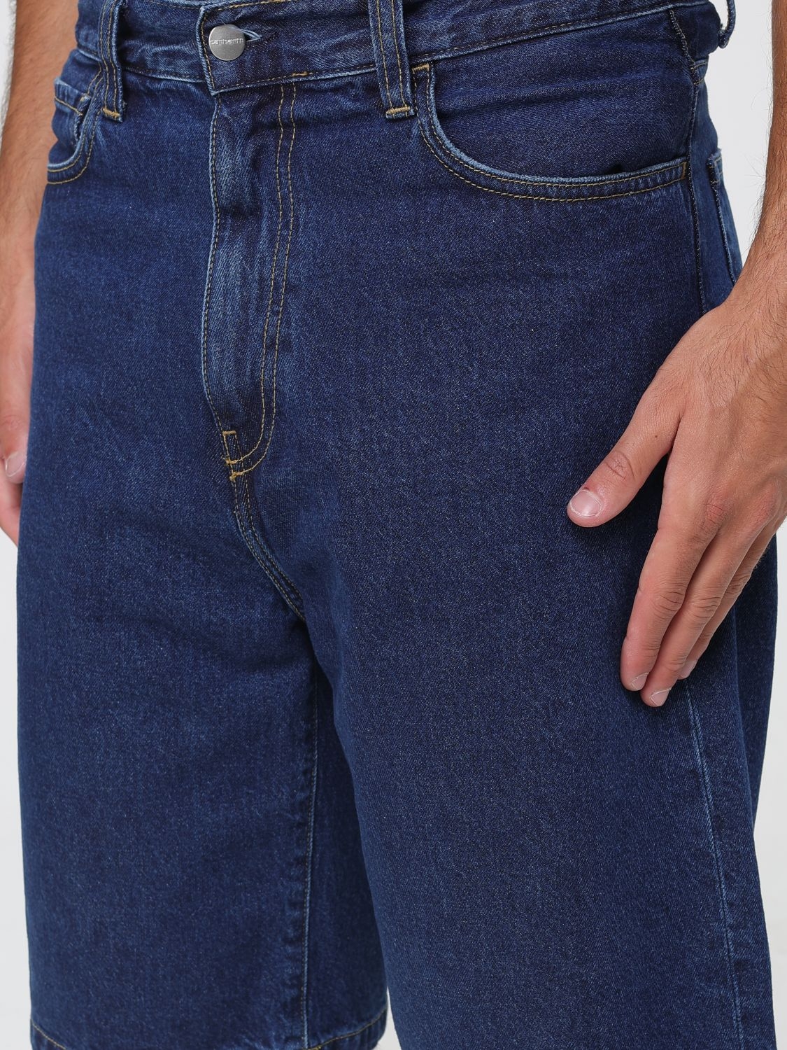 [CARHARTT WIP] Shorts FW26 I030469 0160