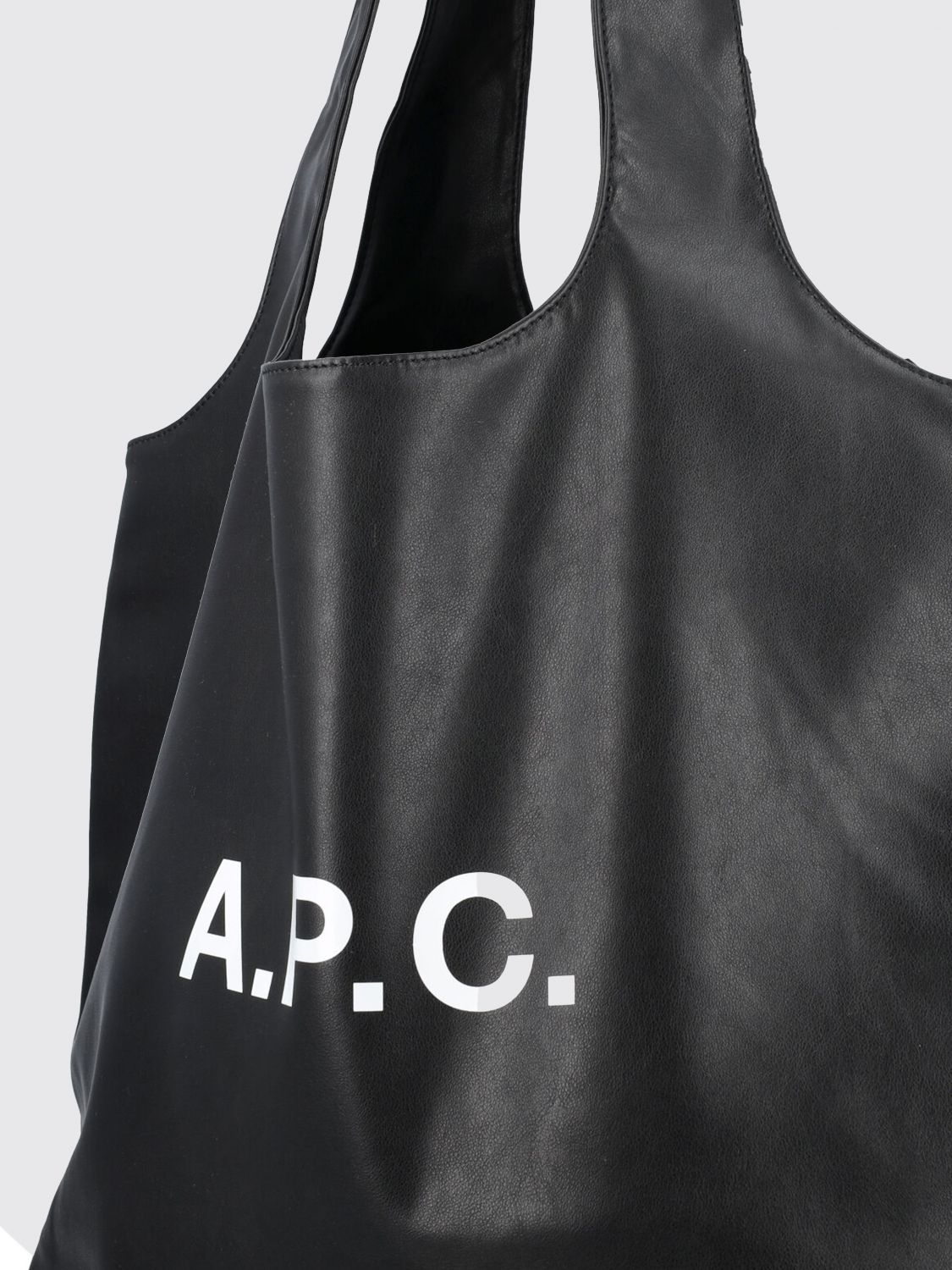 [A.P.C.] Shoulder bag FW26 M61565PUAAT LZZ