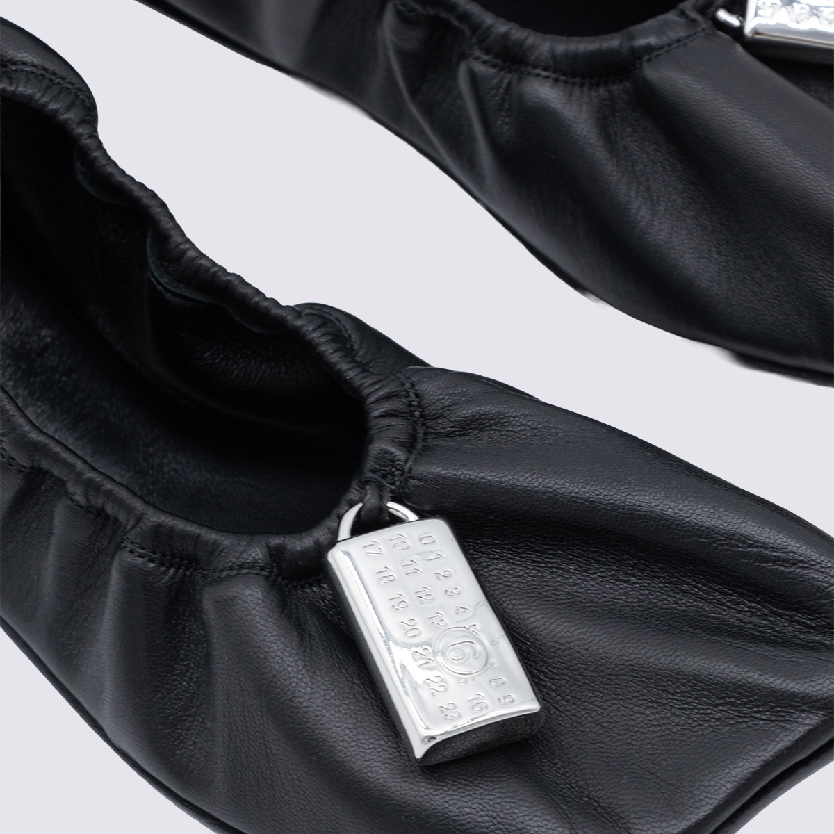 [MM6 Maison Margiela] Flat shoes FW26 S59WZ0106P7565T8013