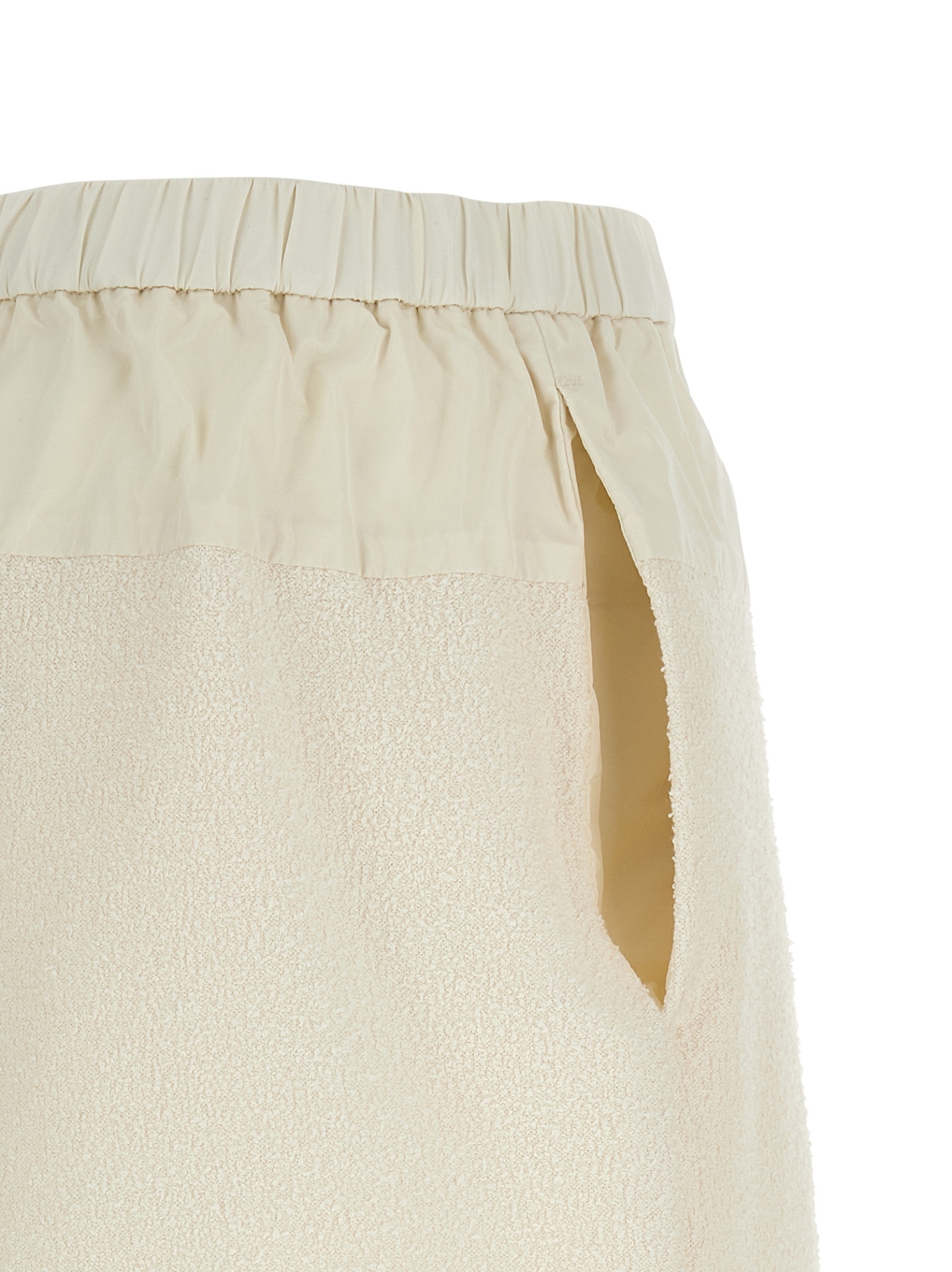 [Moncler] Shorts SS26 L10938H0001289BDU050