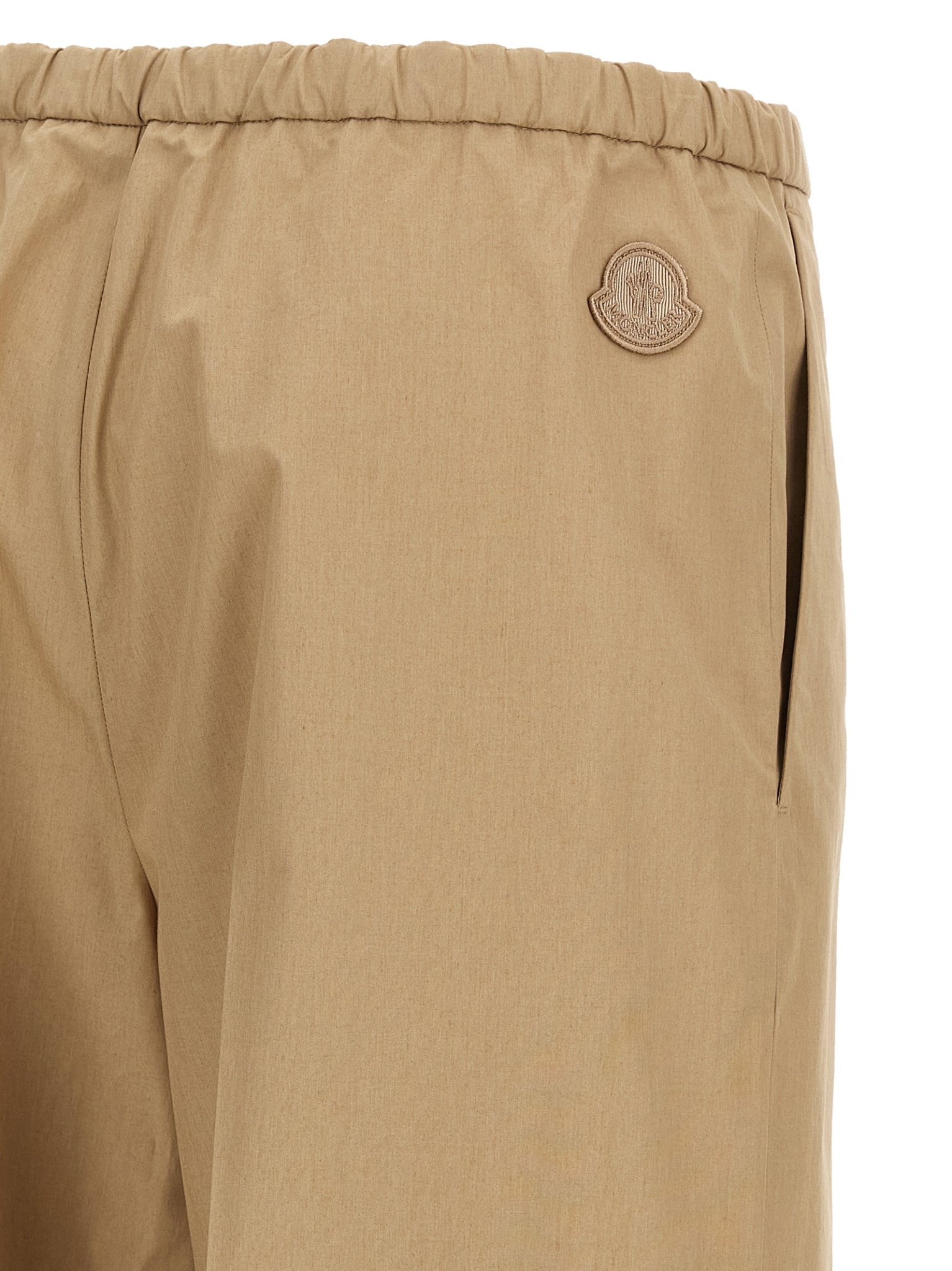 [Moncler] Trousers SS26 L10932A00009597LQ20J