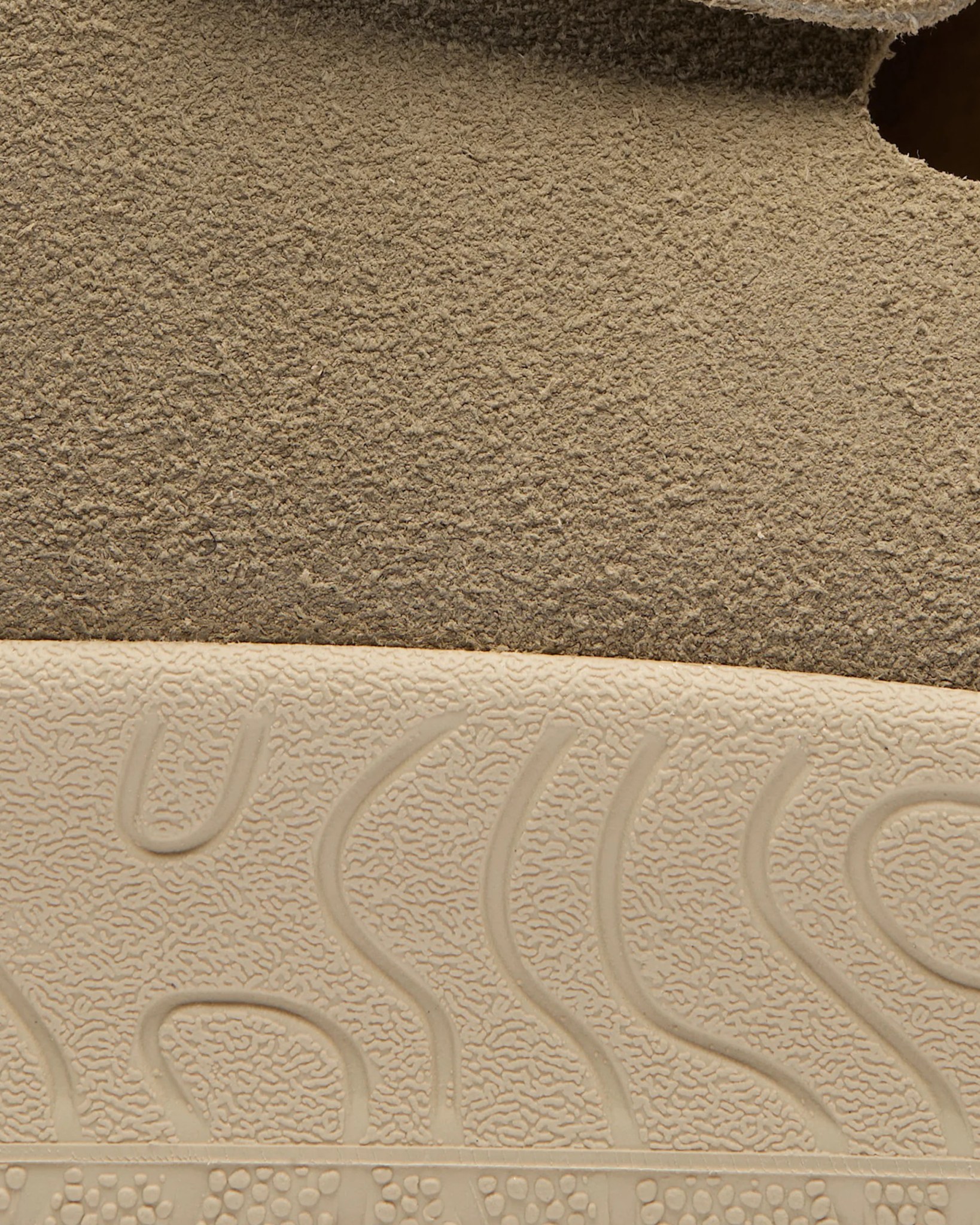 [Veja] Slippers SS26 SA3220670BTAUPE ALMOND