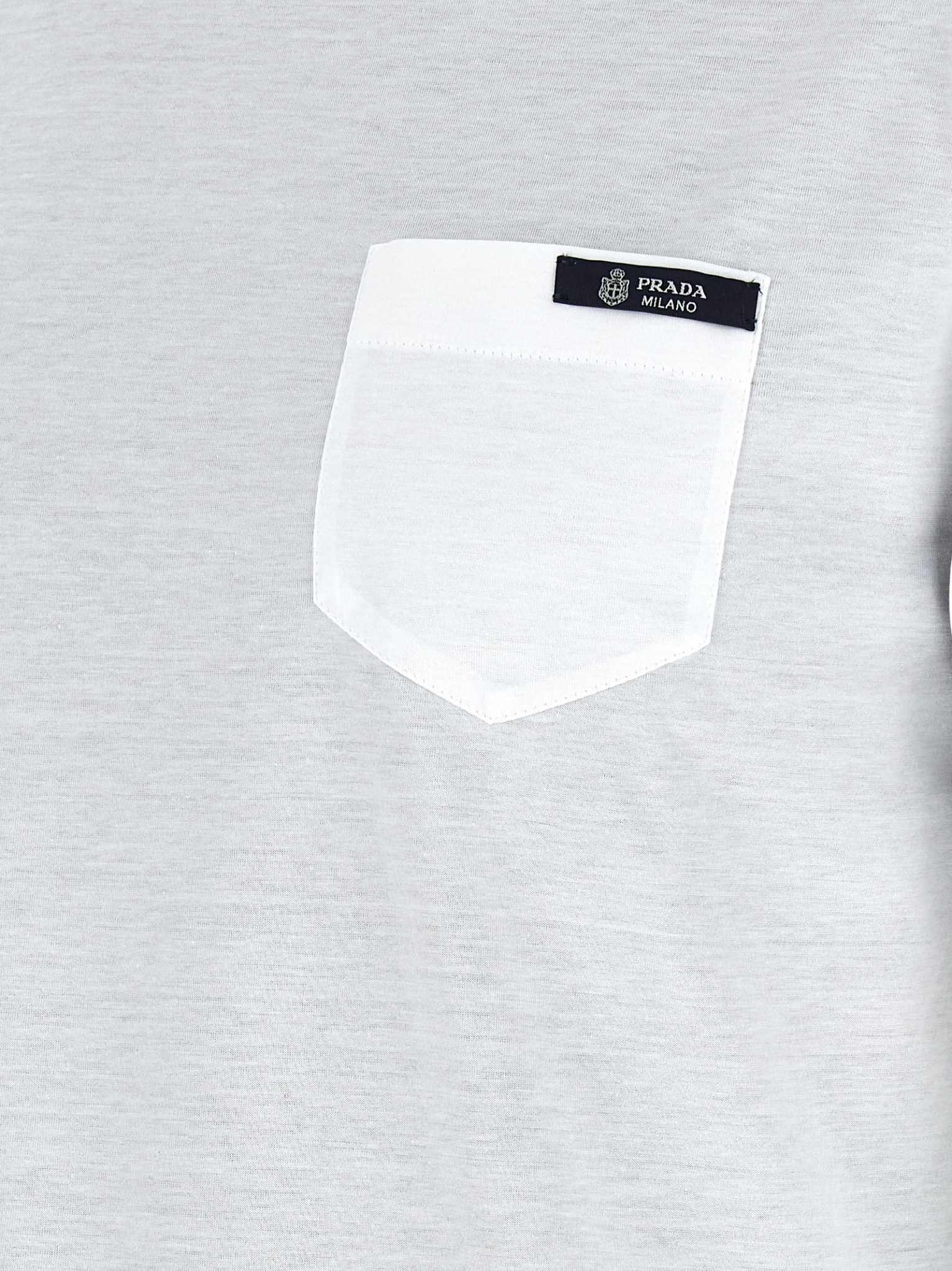 [Prada] T-shirts Short Sleeve SS26 UJN960SOOO1801F057G