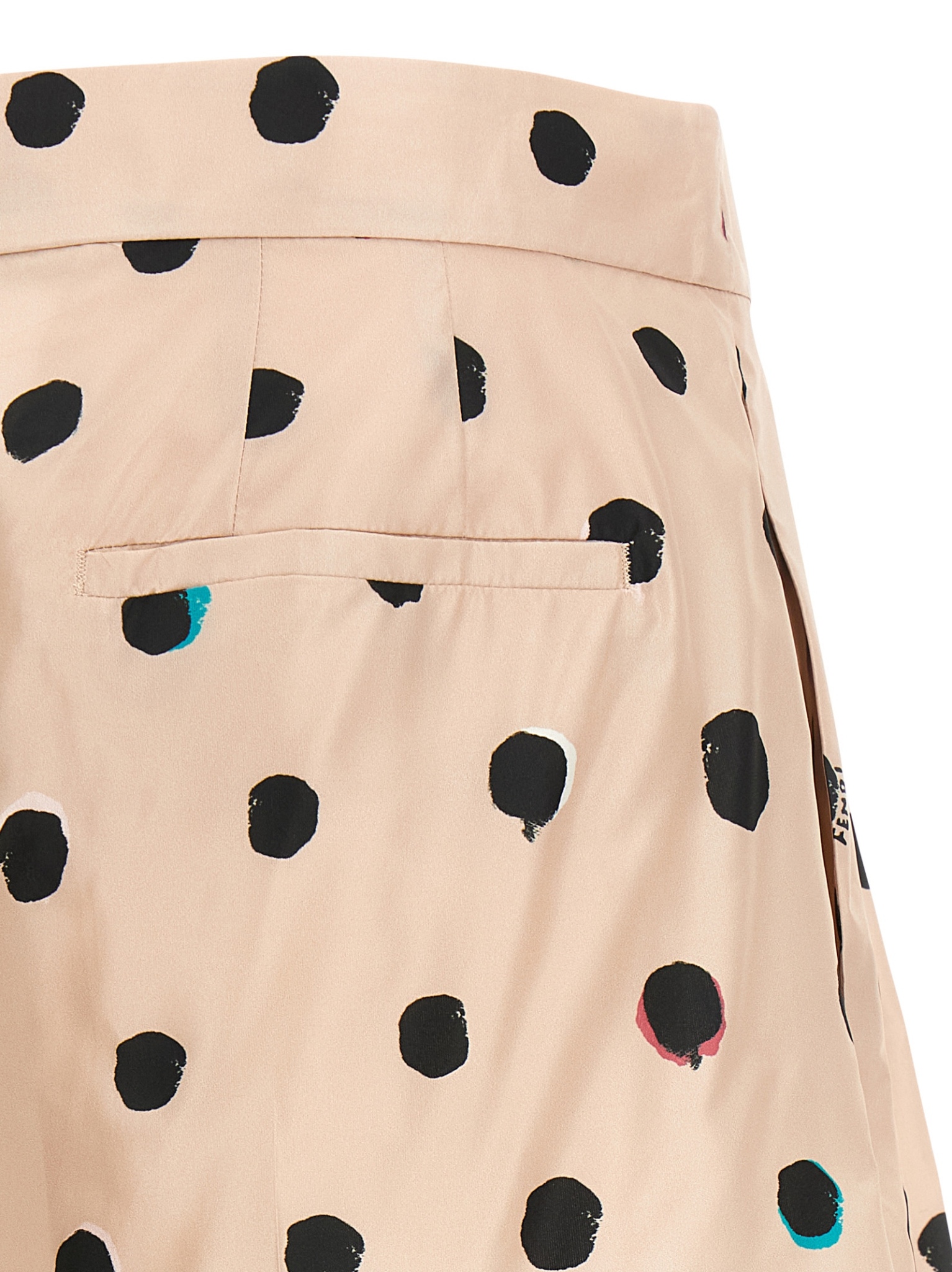 [Fendi] Shorts SS26 FR6690AVJQF1UKB