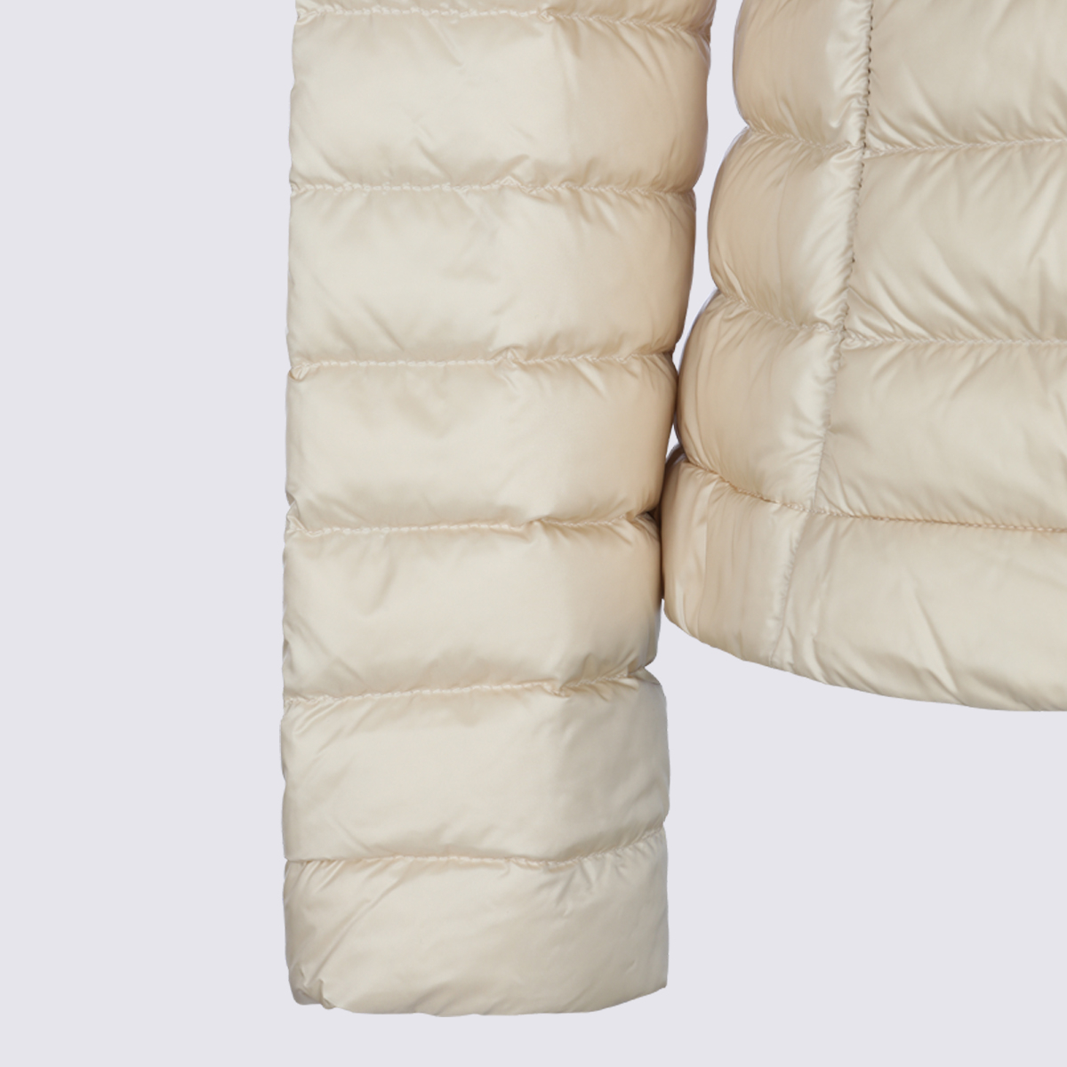 [Moncler] Down jacket FW26 L20931A00092597YG21N