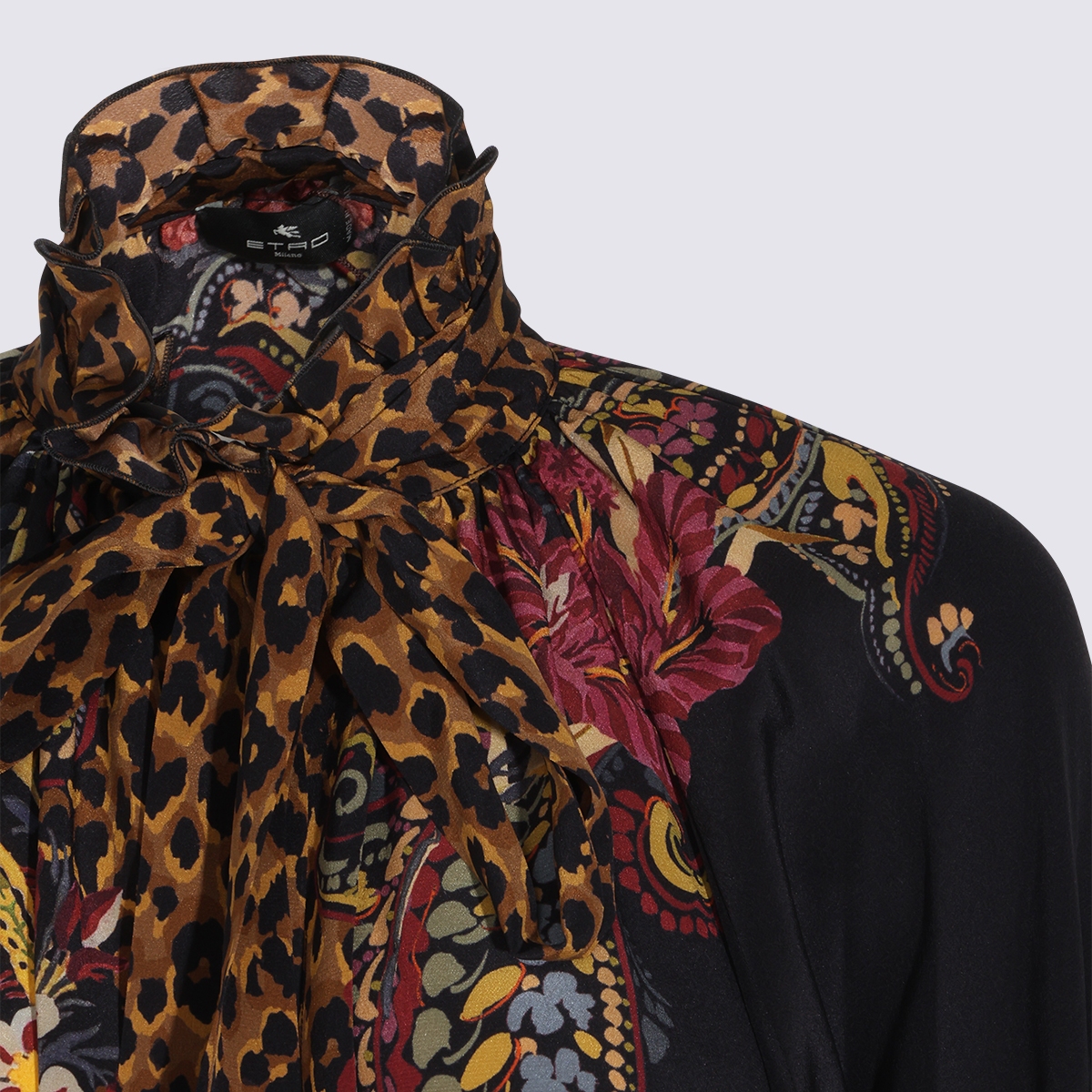 [Etro] Shirts Long Sleeve FW26 WRJA0157AK15YX0812