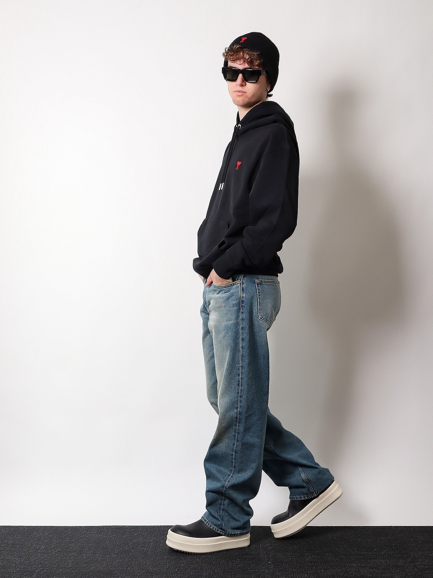 [Ami Paris] Sweatshirt FW26 BFUSW235730001