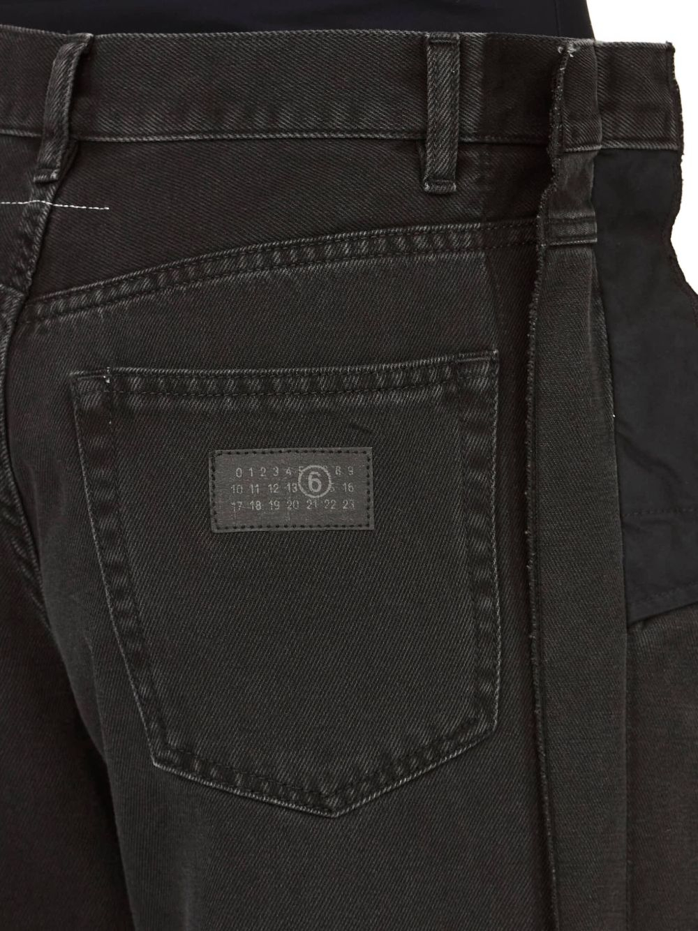 [MM6 Maison Margiela] Jeans FW26 S62LB0200M30011971