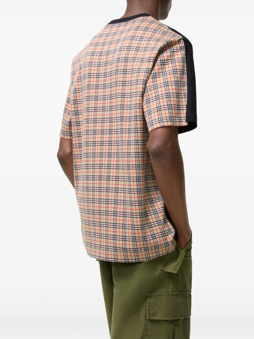 [Burberry] T-shirts Short Sleeve FW26 8127608A1189