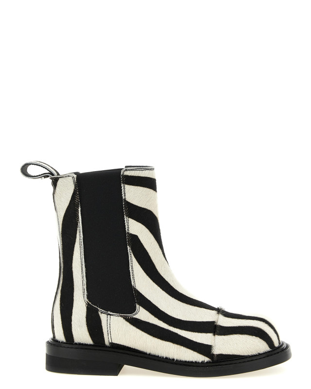 [Moschino] Boots FW26 MA21114C1PML010A
