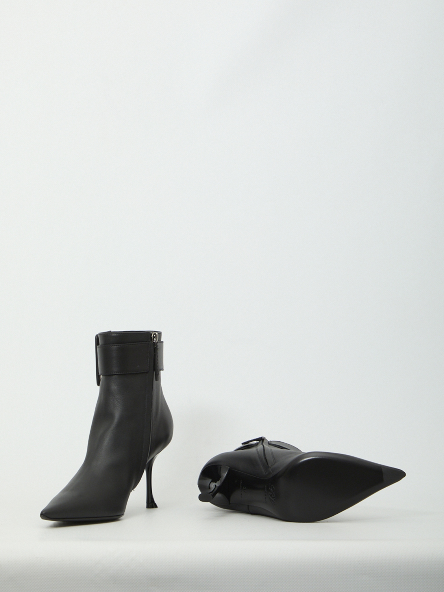 [Roger Vivier] Ankle Boots FW26 RVW83045760_TNR_B999