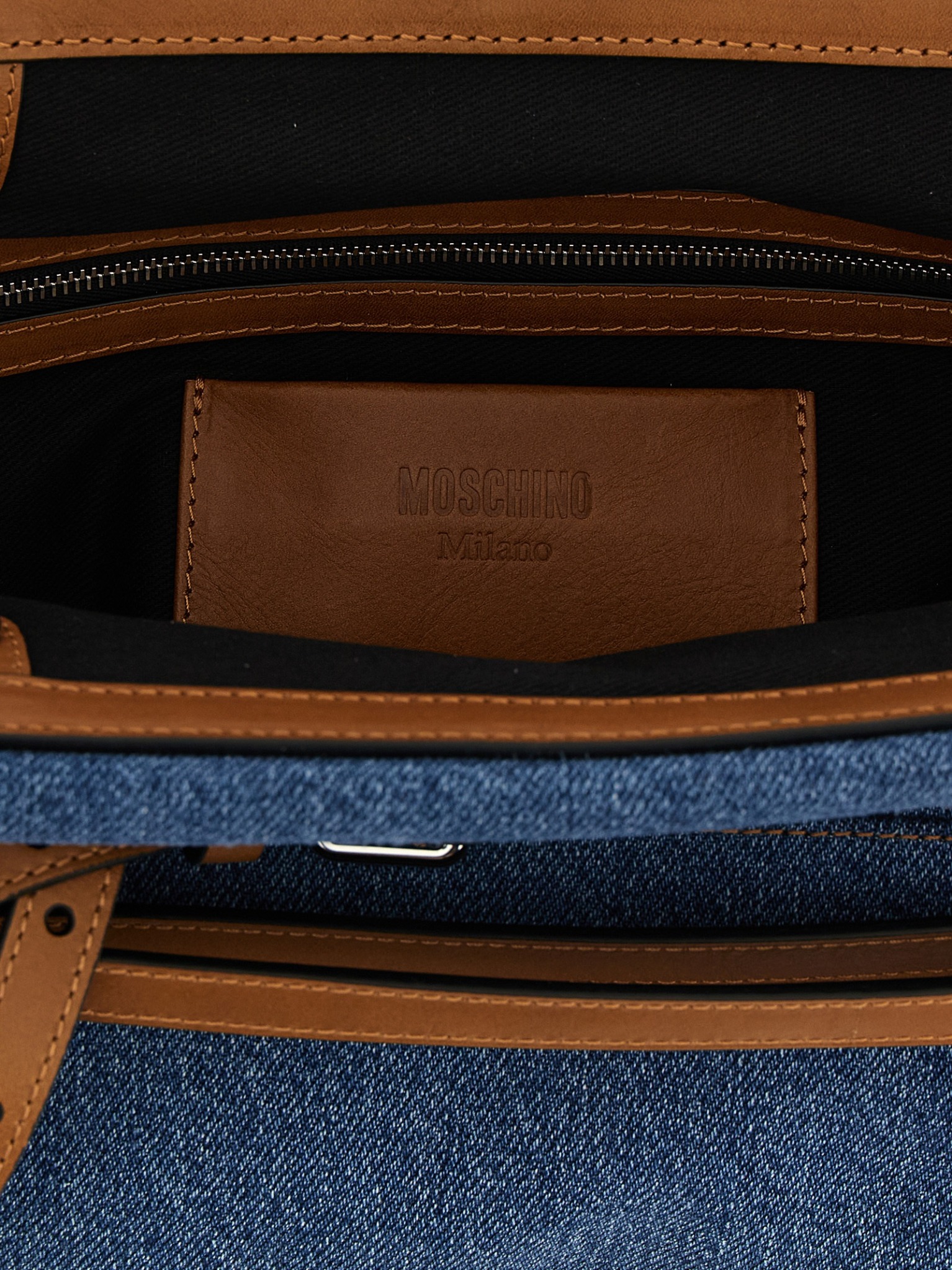 [Moschino] Clutch bag FW26 MC4039PP1POO170A