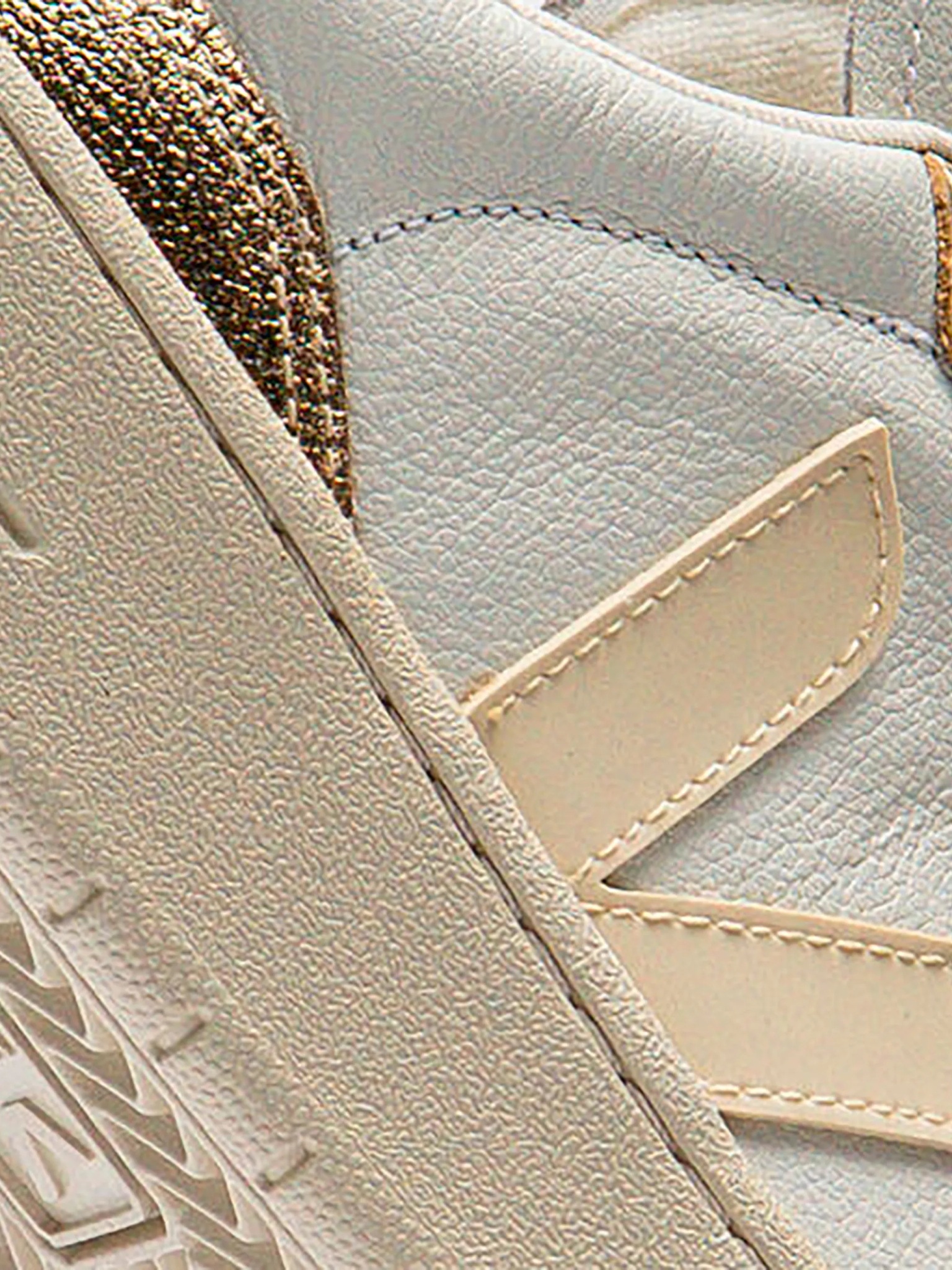 [Veja] Sneakers SS26 VD2021362AX