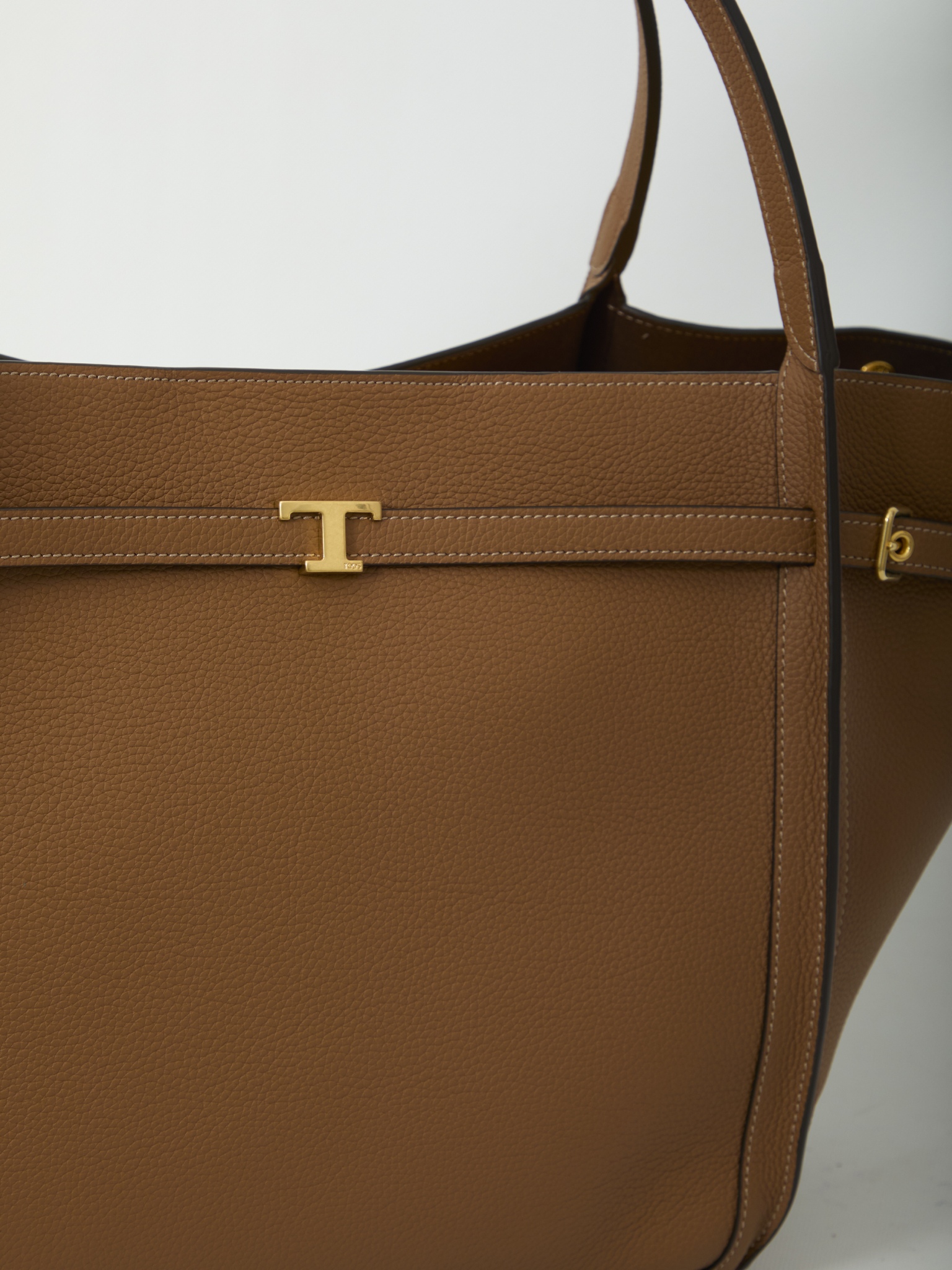 [Tod's] Shoulder bag FW26 XBWTIMA0300_WKA_S600