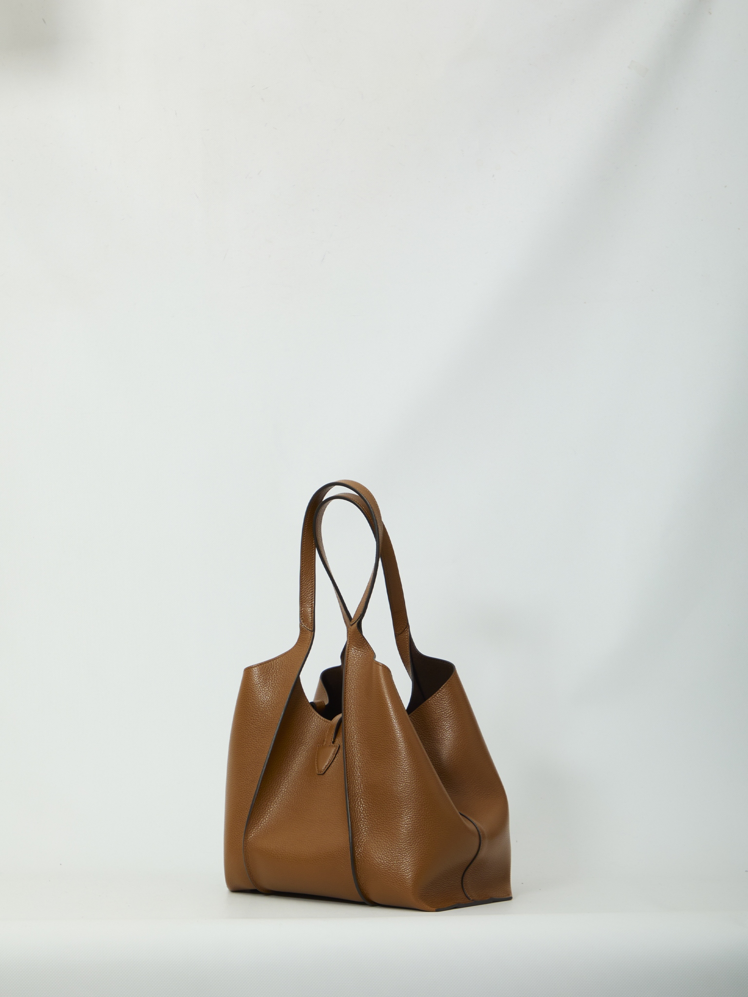 [Tod's] Shoulder bag FW26 XBWTSBA0200_XSO_S600