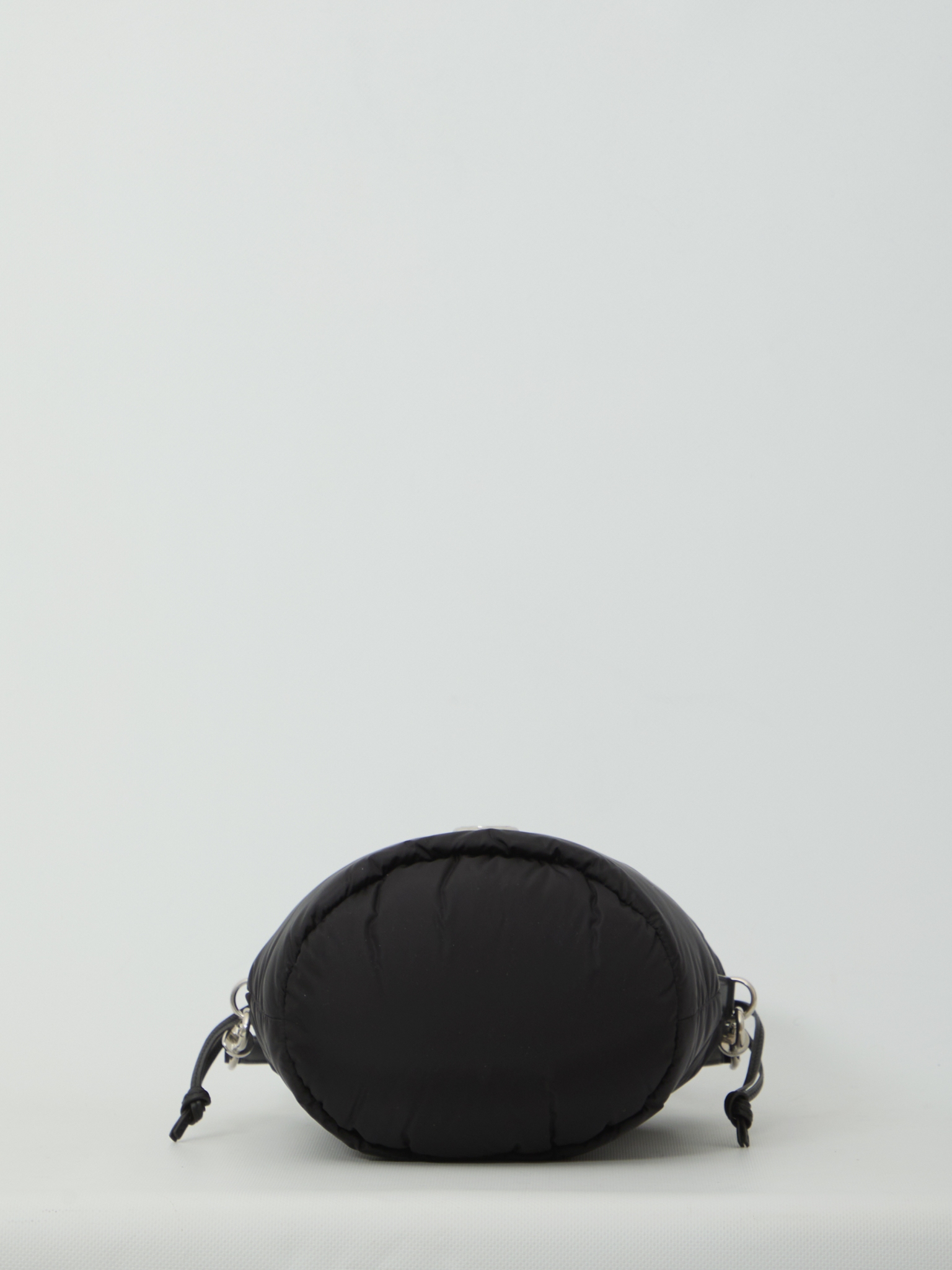 [Moncler] Shoulder bag FW26 L209B5I00001_M6275_999
