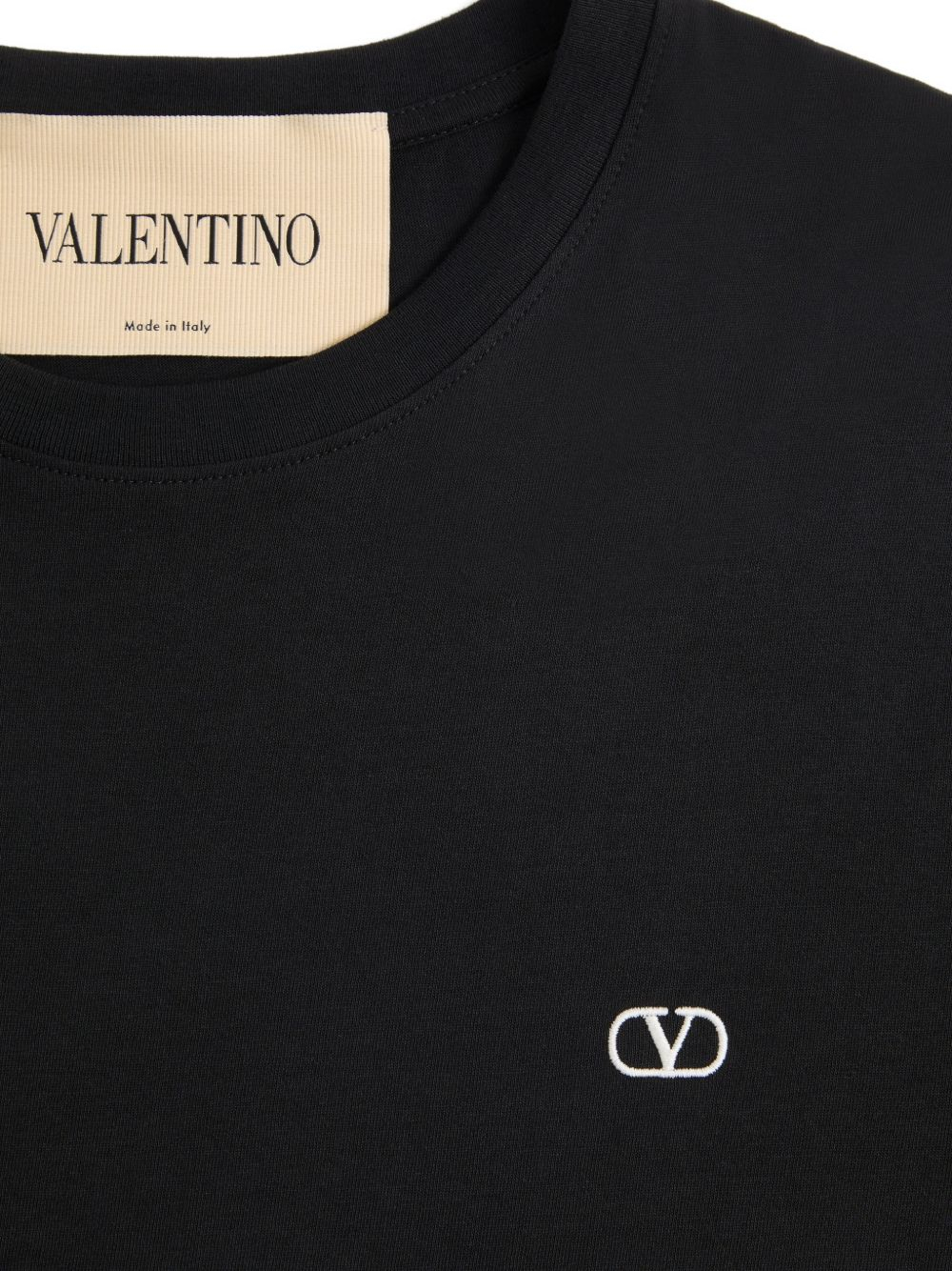 [Valentino Garavani] T-shirts Short Sleeve FW26 VMG10VBMM0NO