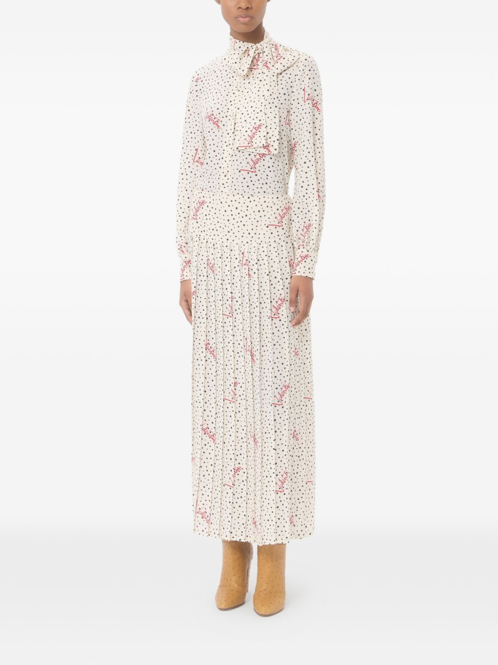 [Valentino Garavani] Shirts Long Sleeve FW26 BAB8N0A9N3G5