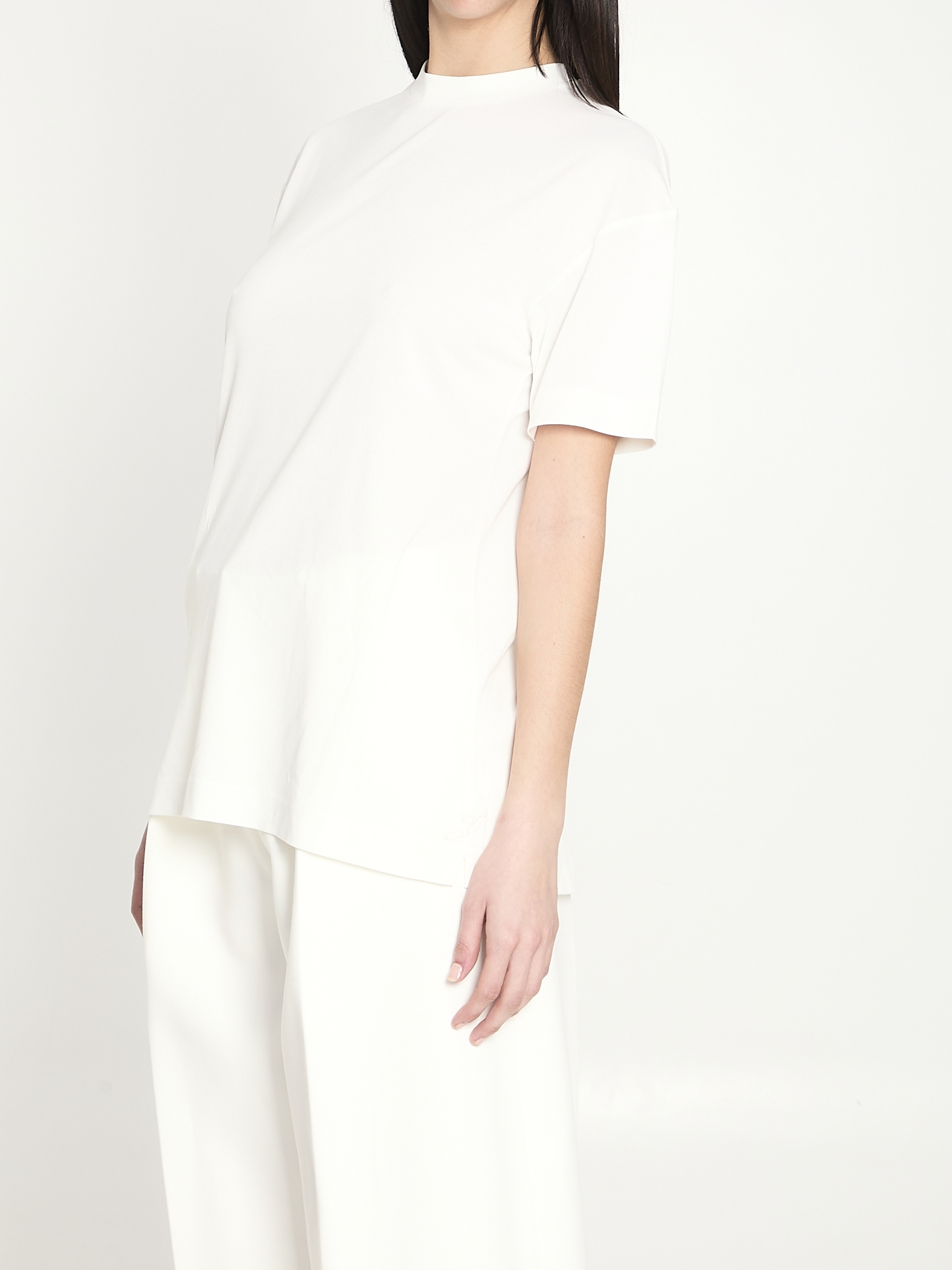 [JACQUEMUS] T-shirts Short Sleeve SS26 TSW00589A_J00254_100