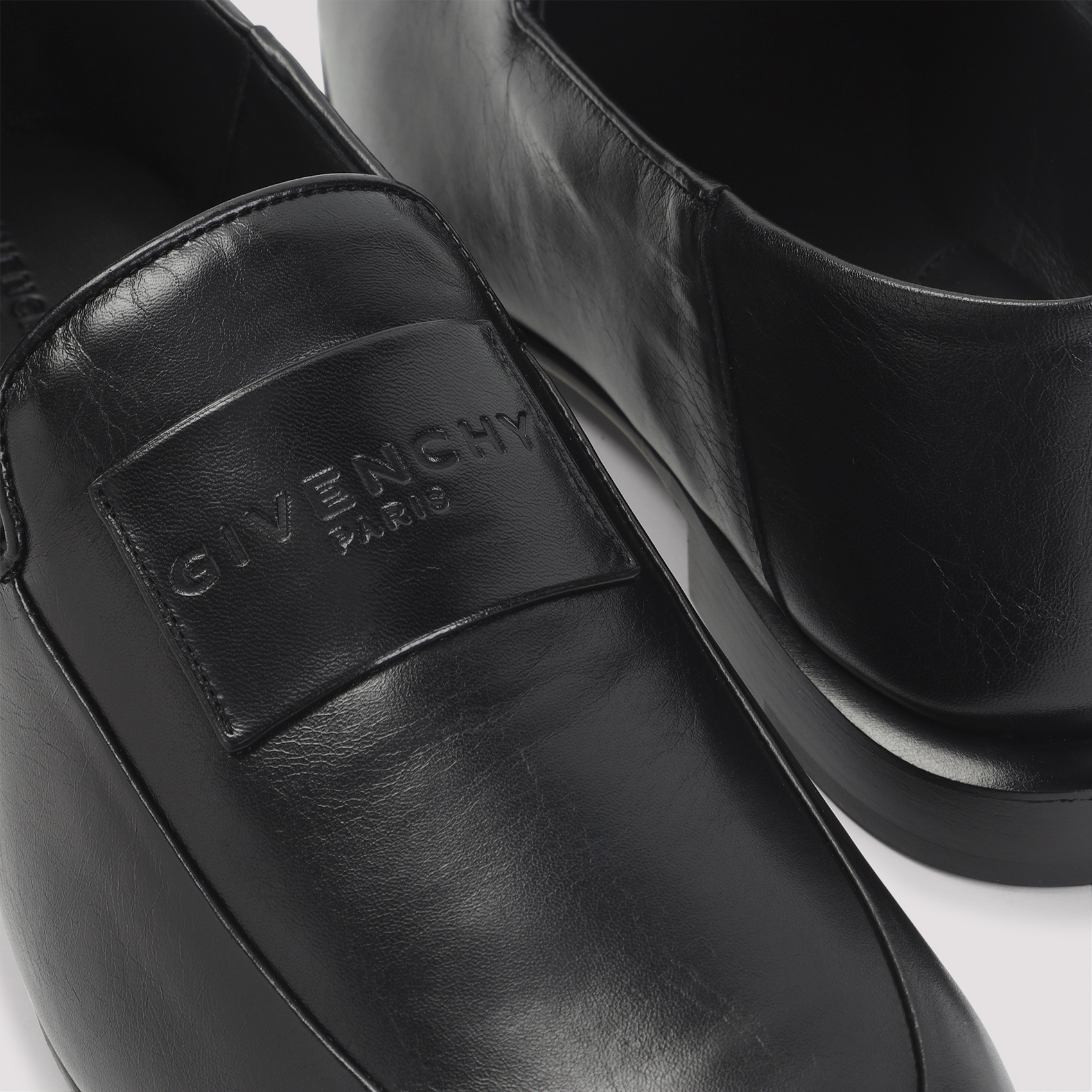 [Givenchy] Loafer SS26 BH203DH1XD