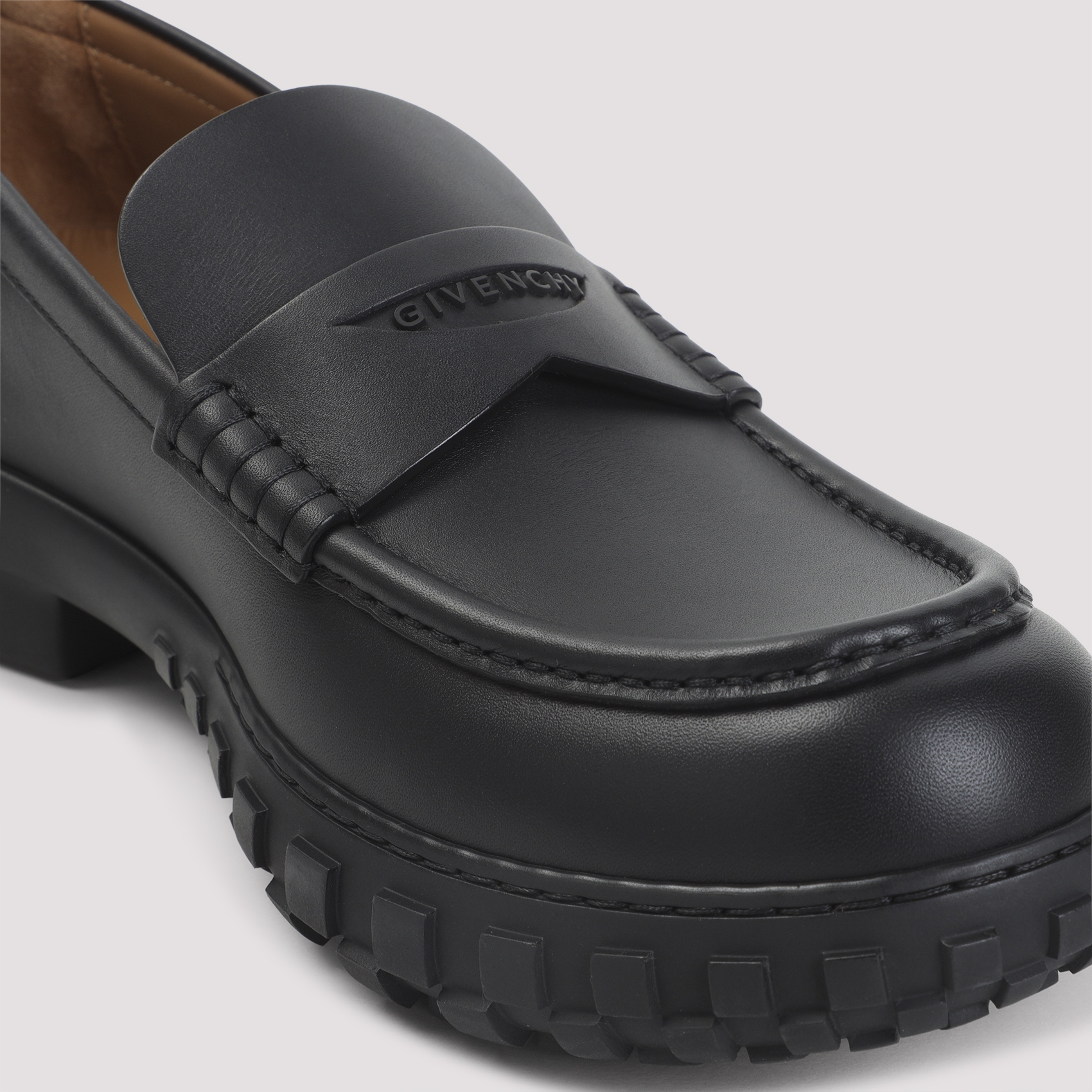 [Givenchy] Loafer SS26 BH203LH1X8