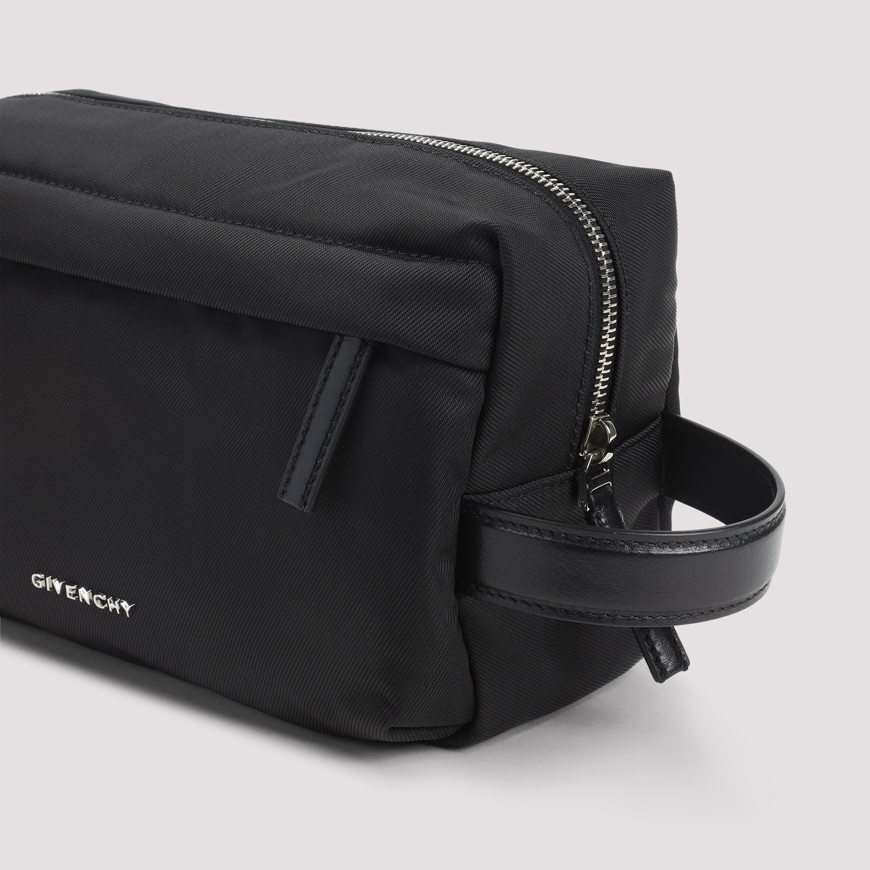 [Givenchy] Wallet SS26 BK60FWK1ZL