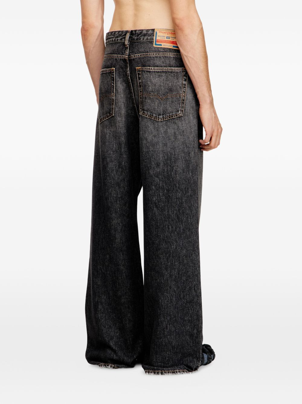 [Diesel] Jeans FW26 A06370007DN02