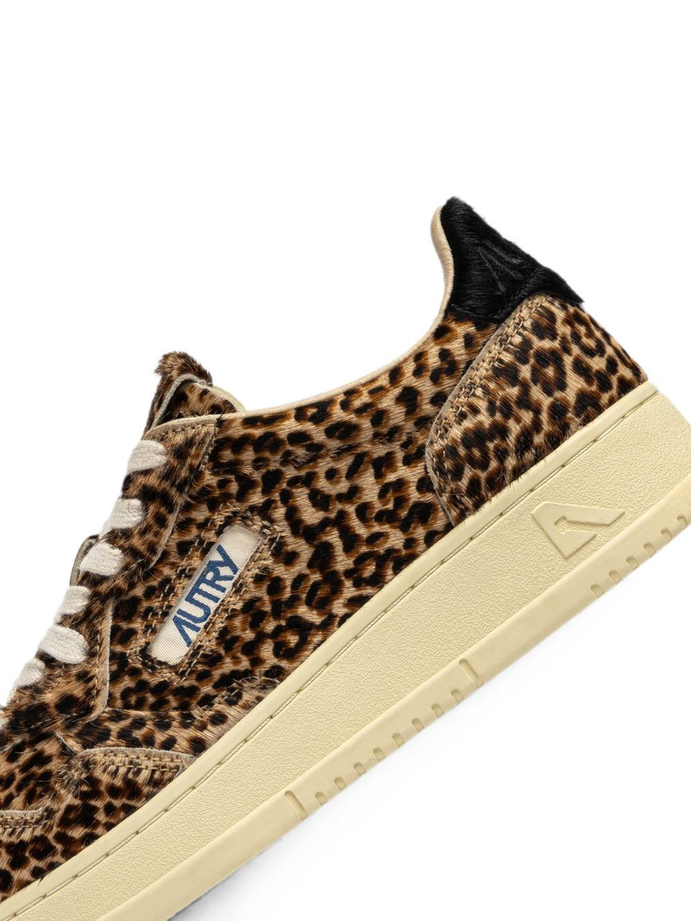[AUTRY] Sneakers FW26 AULWJA04JA04