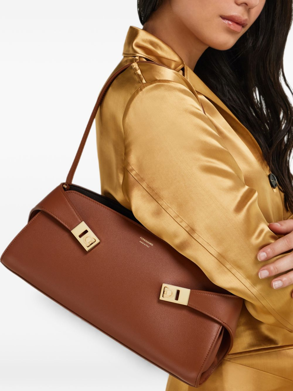 [Salvatore Ferragamo] Shoulder bag FW26 0795365COGNACTMORO