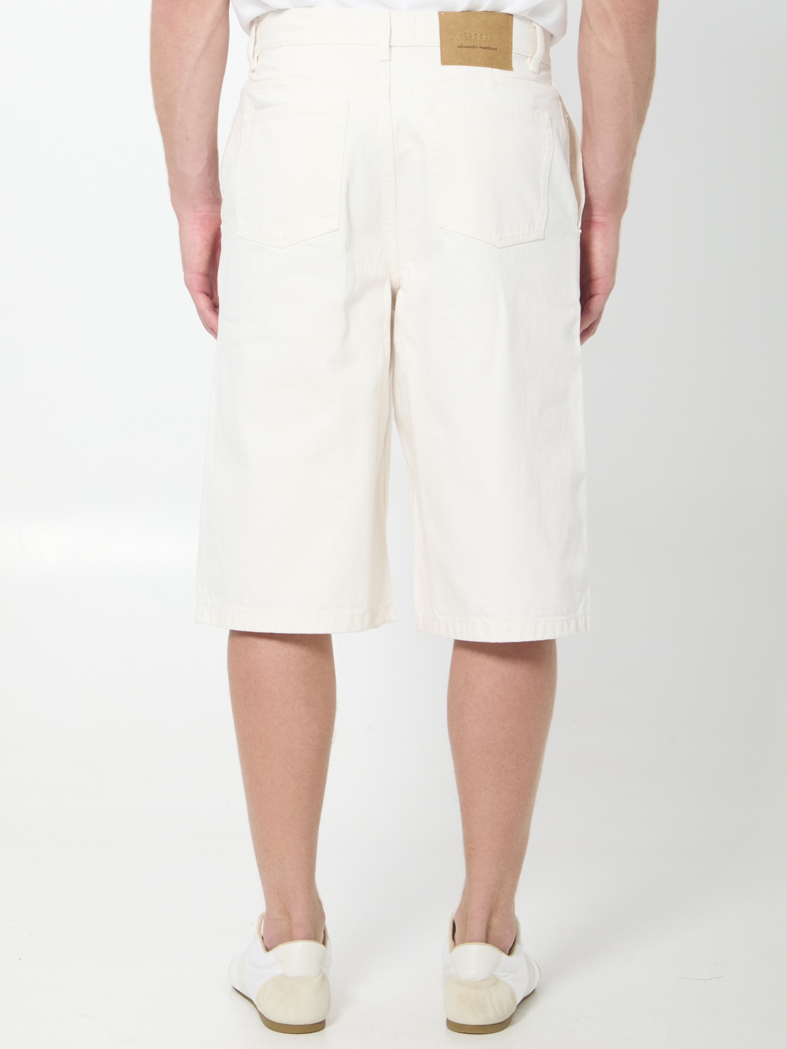 [Ami Paris] Shorts SS26 HS0837_DE0126_136