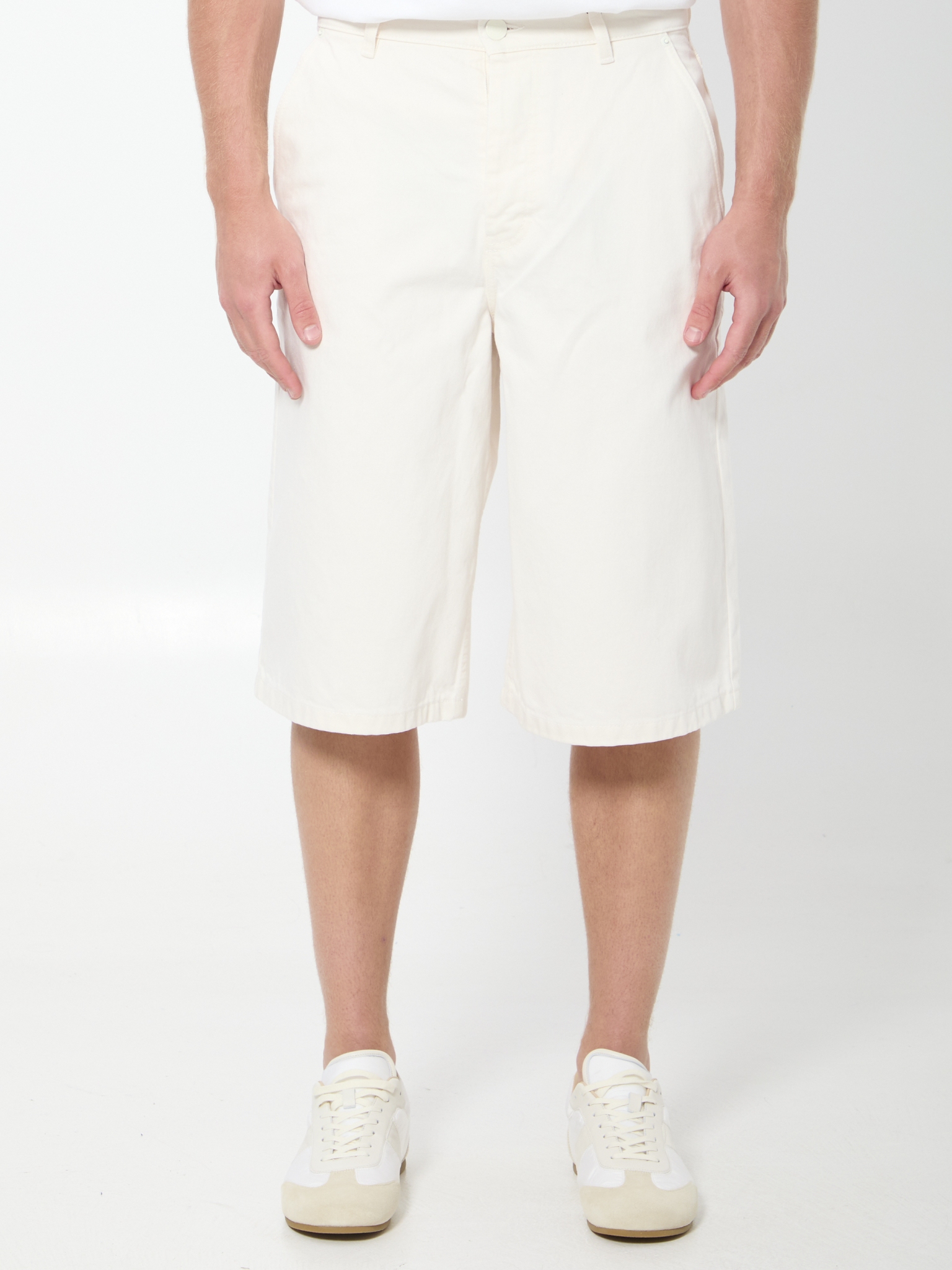 [Ami Paris] Shorts SS26 HS0837_DE0126_136