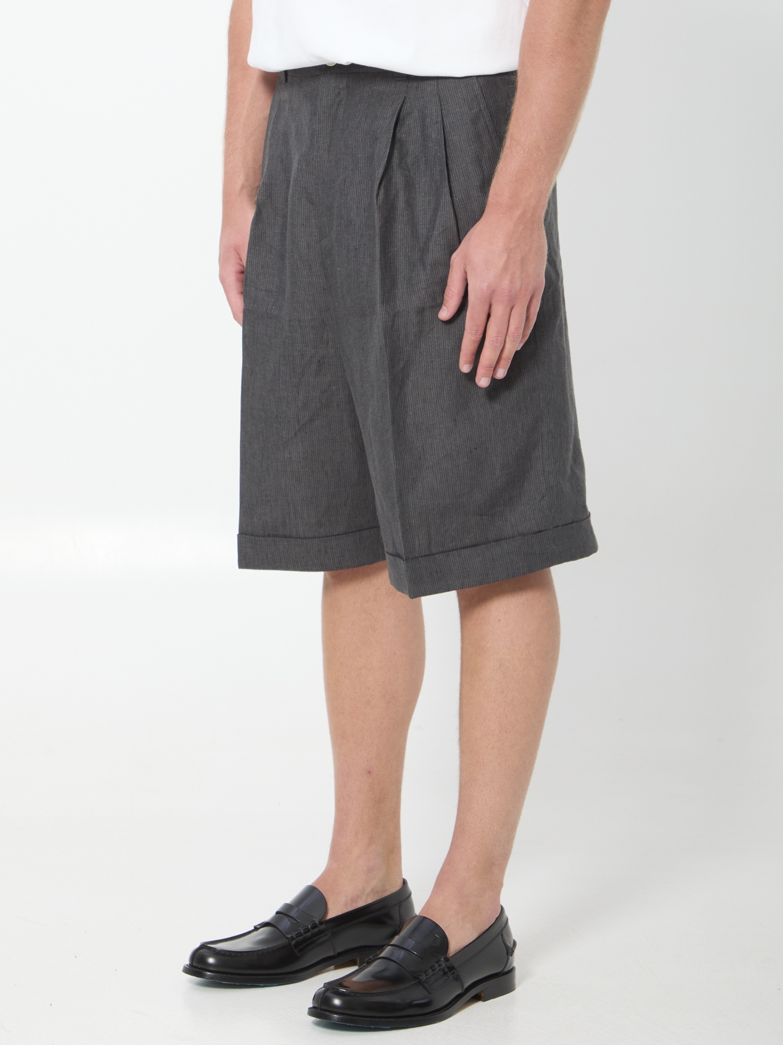 [JACQUEMUS] Shorts SS26 SOM00537A_W00810_970