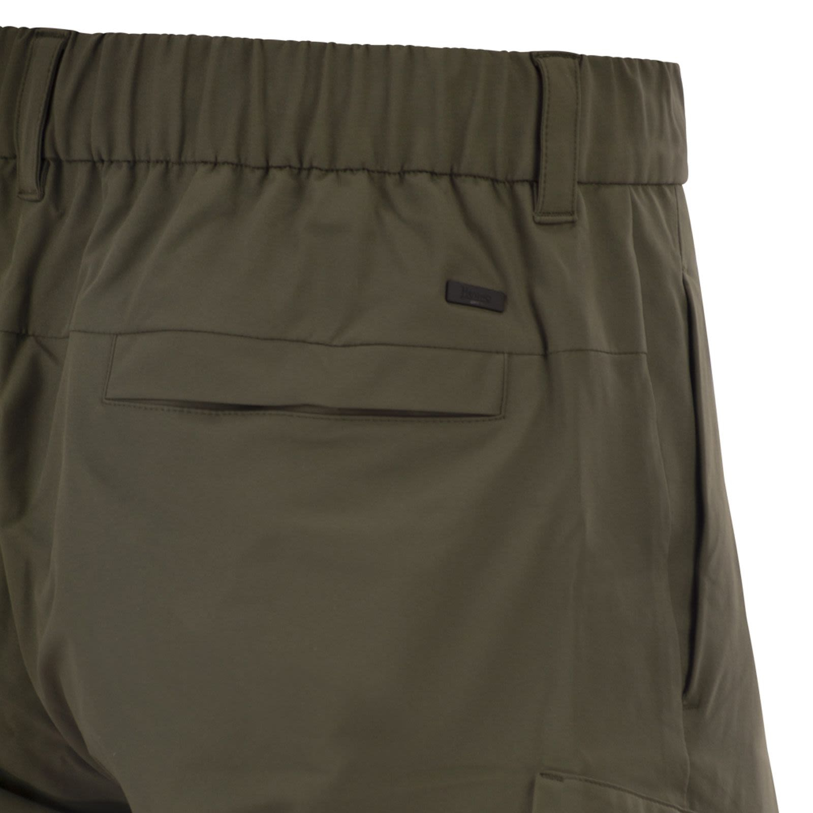 [Herno] Shorts SS26 PT000182U12503Z 7400