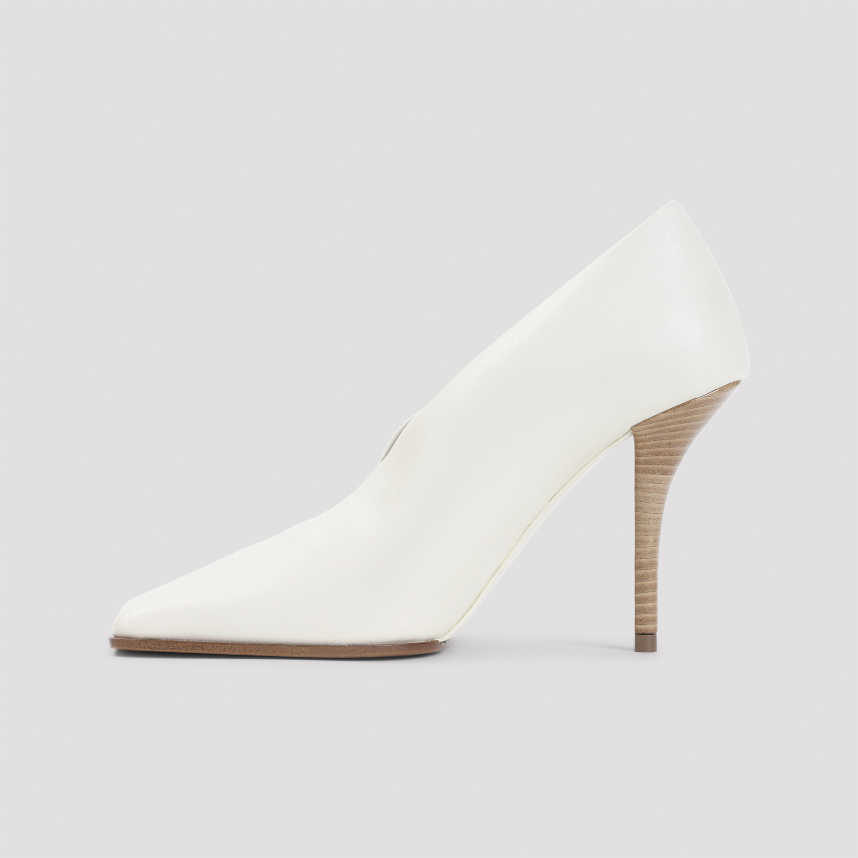 [Alaia] Pumps SS26 AA3E1020I106