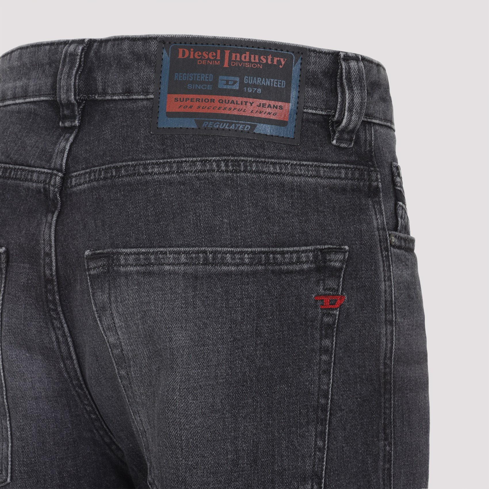 [Diesel] Jeans SS26 A07018.09N49