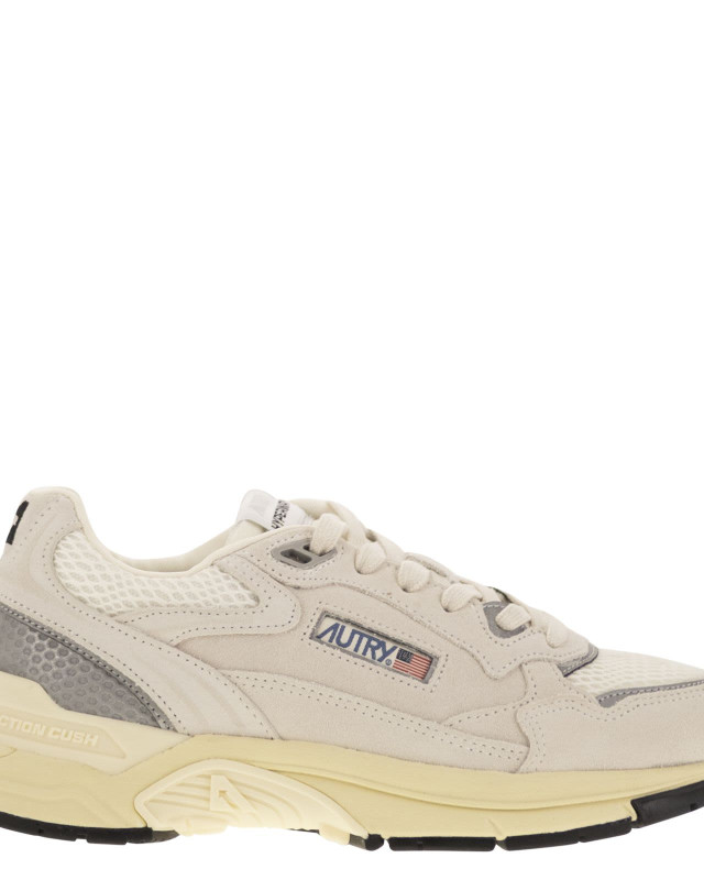 [AUTRY] Sneakers FW25 HYLWUM10