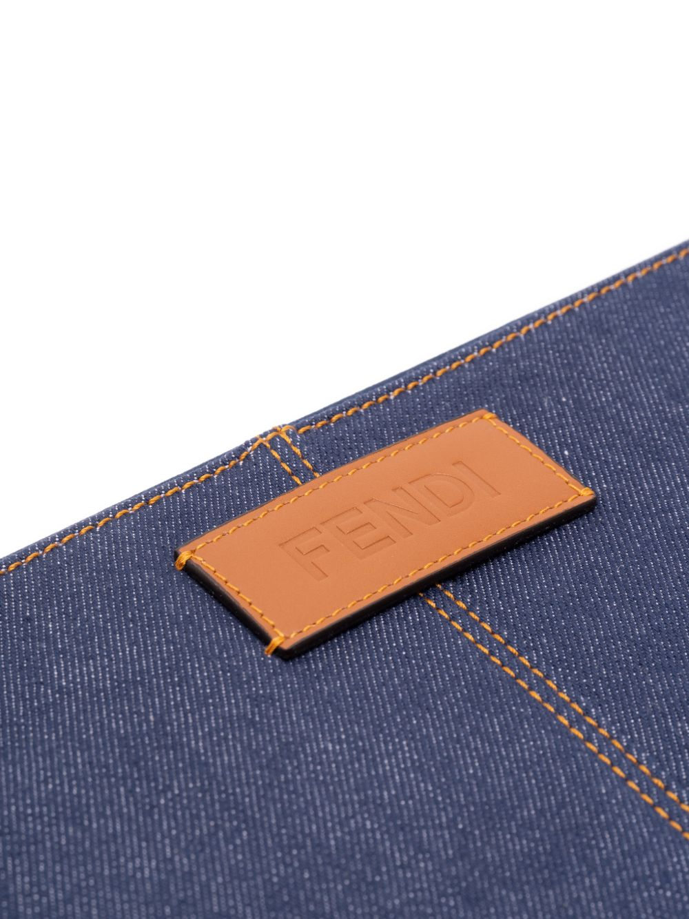 [Fendi] Clutch bag FW26 7N0134B08ZF1X9D