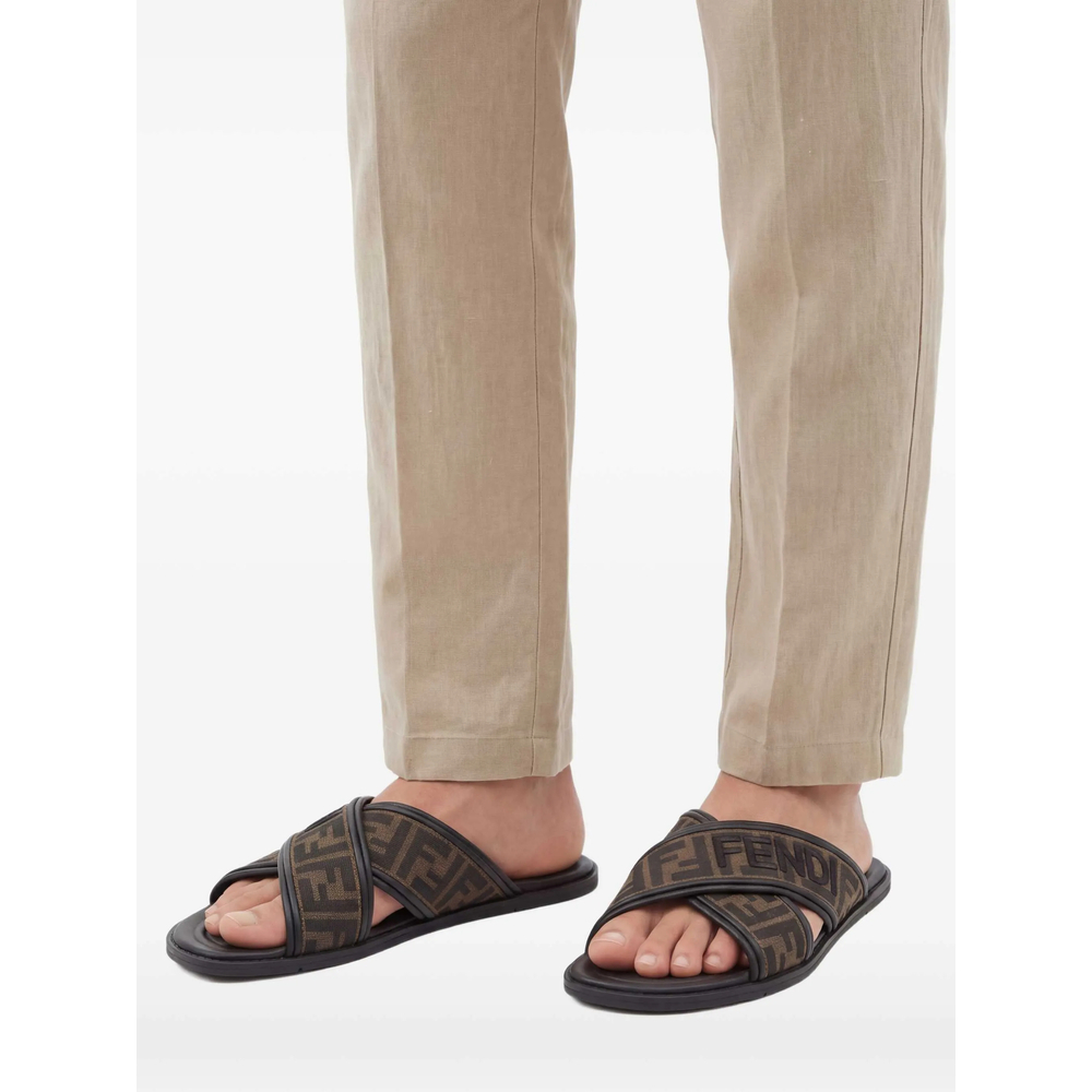 [Fendi] Slippers SS26 AJZE 7X1548 F0R7R