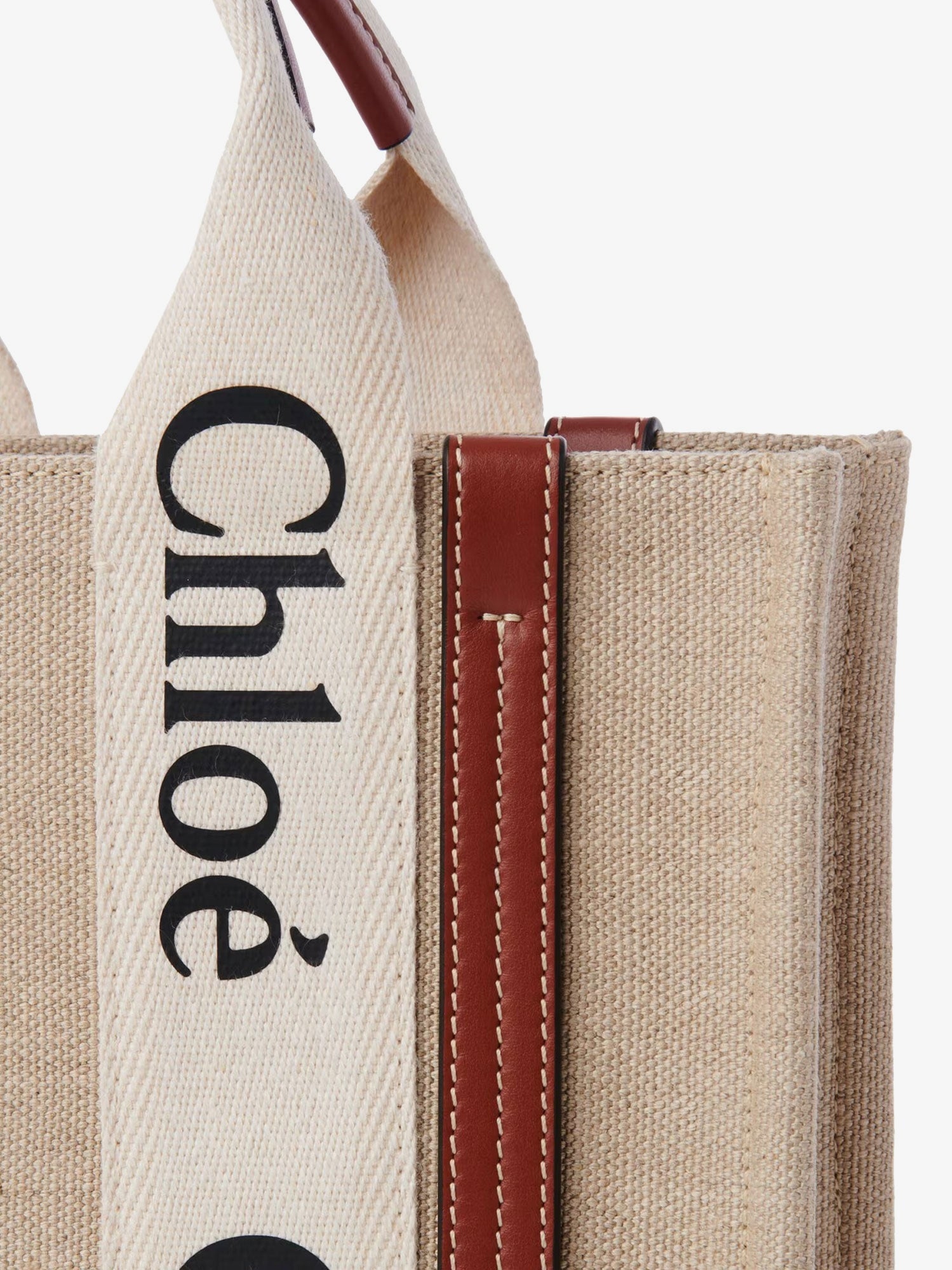 [CHLOE'] Cross body bag FW26 CHC22AS397I2690U