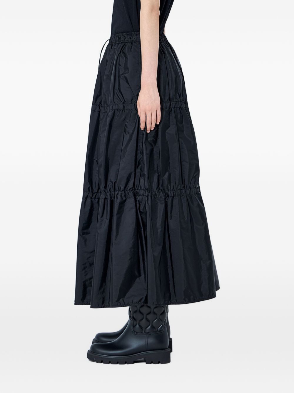 [Moncler] Long skirt FW26 L2 093 2D000 10 539ZD 999