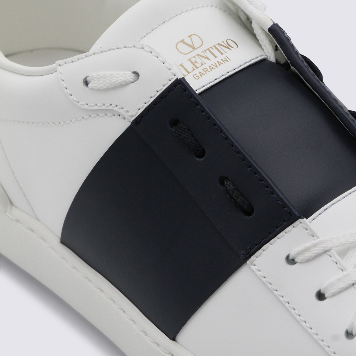 [Valentino Garavani] Sneakers FW26 9Y2S0830BLUM15