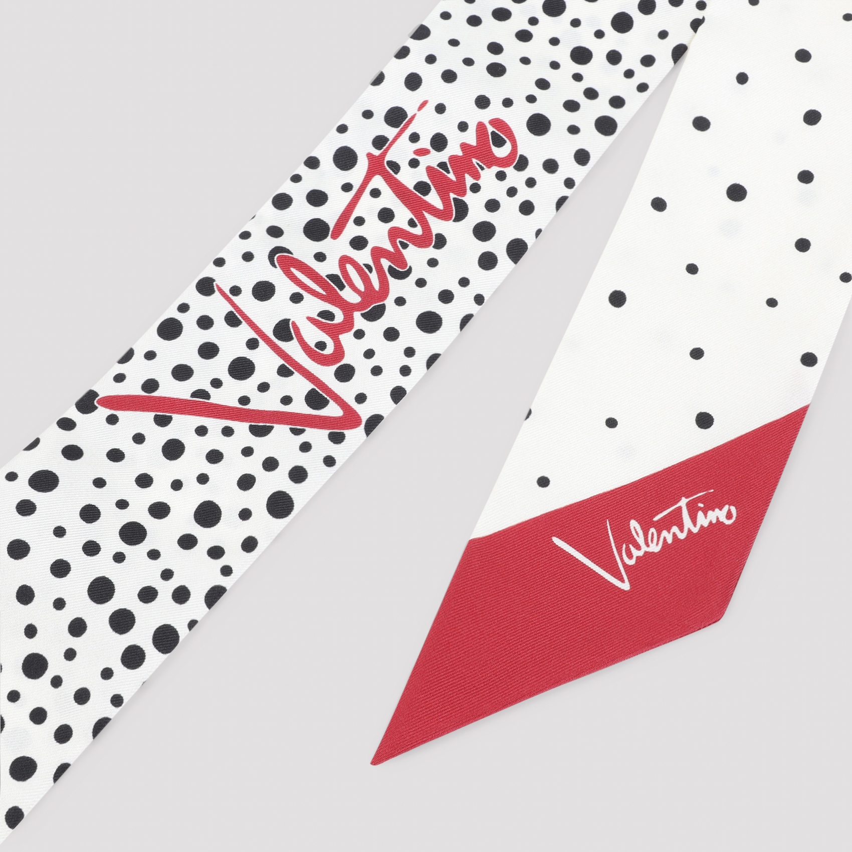 [Valentino Garavani] Scarf FW26 9W2E6017NJB