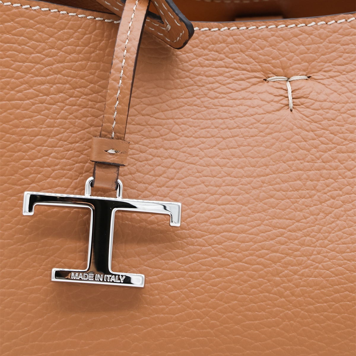 [Tod's] Shoulder bag FW26 XBWAPAEL000QRIS410
