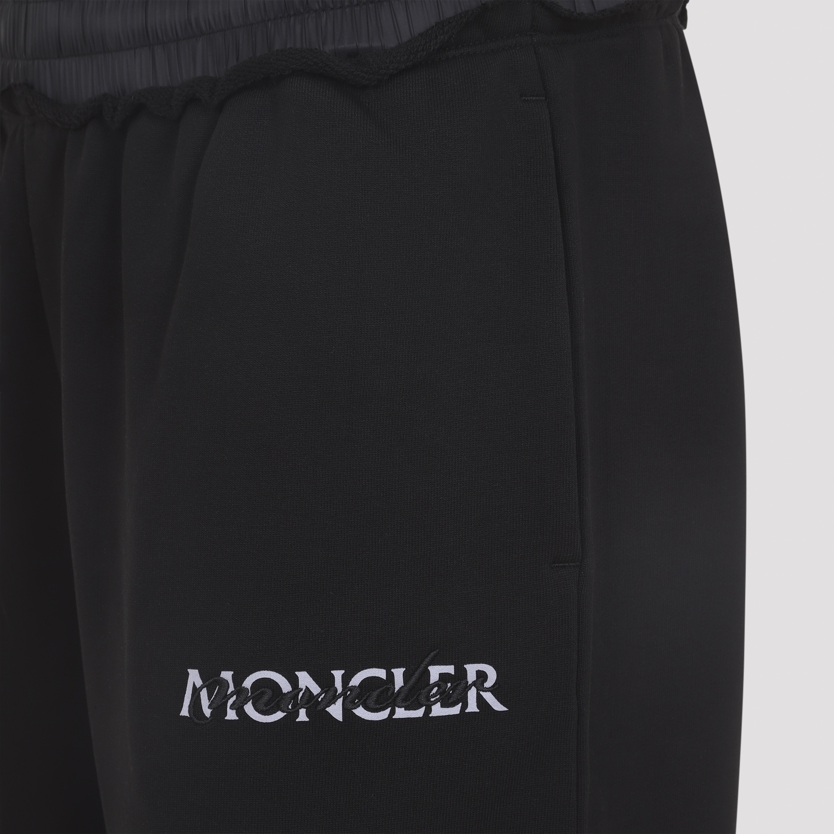 [Moncler] Training Pants FW26 L20938H00003.89AZY