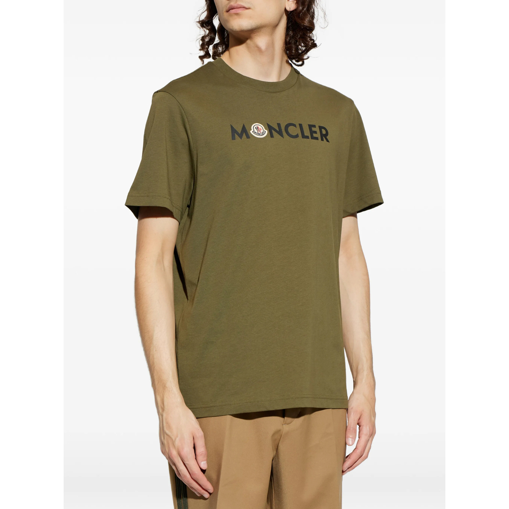[Moncler] T-shirts Short Sleeve FW26 89B8Q 8C000-51 818